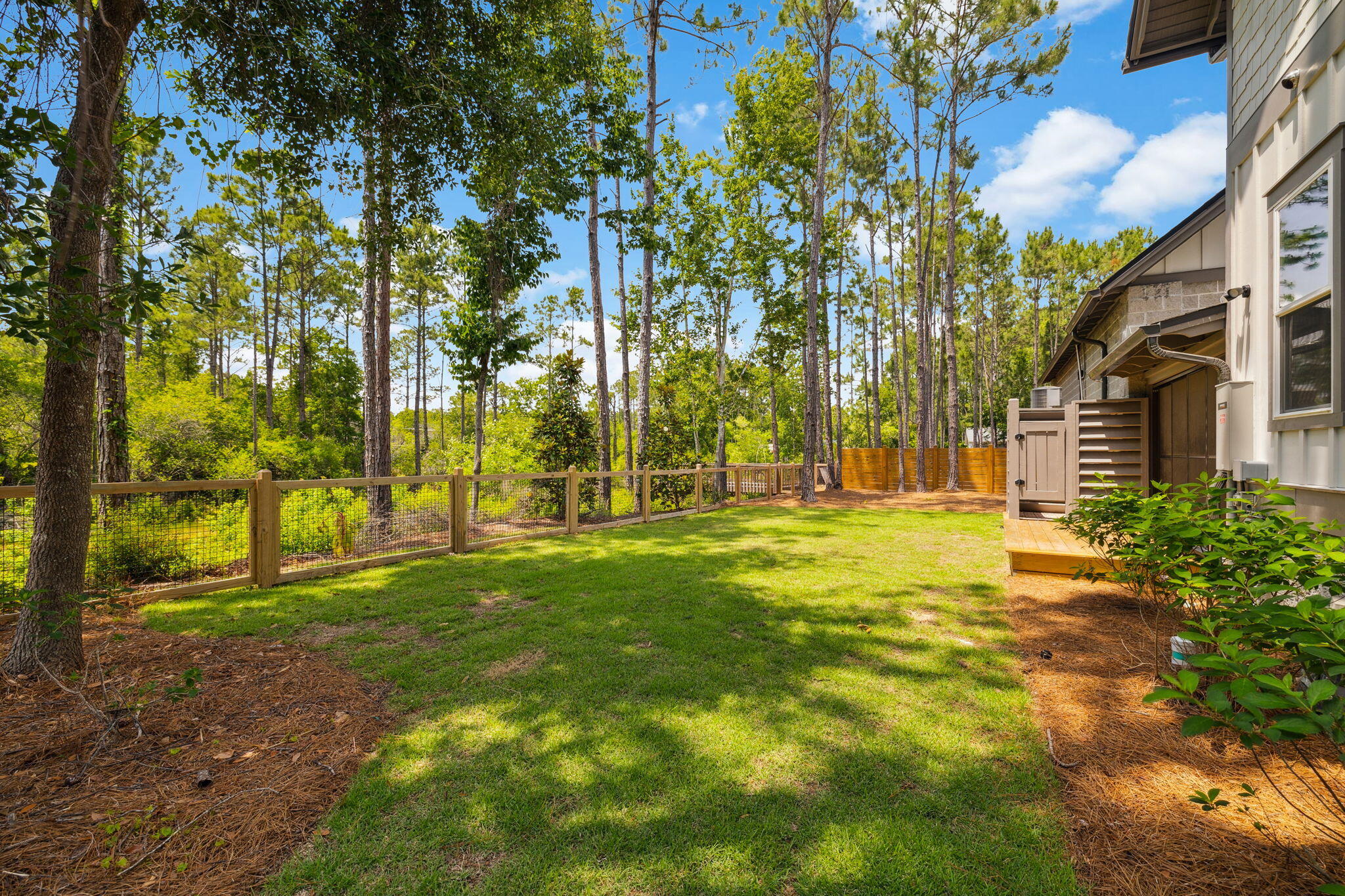 319 N Eden Park Dr Drive