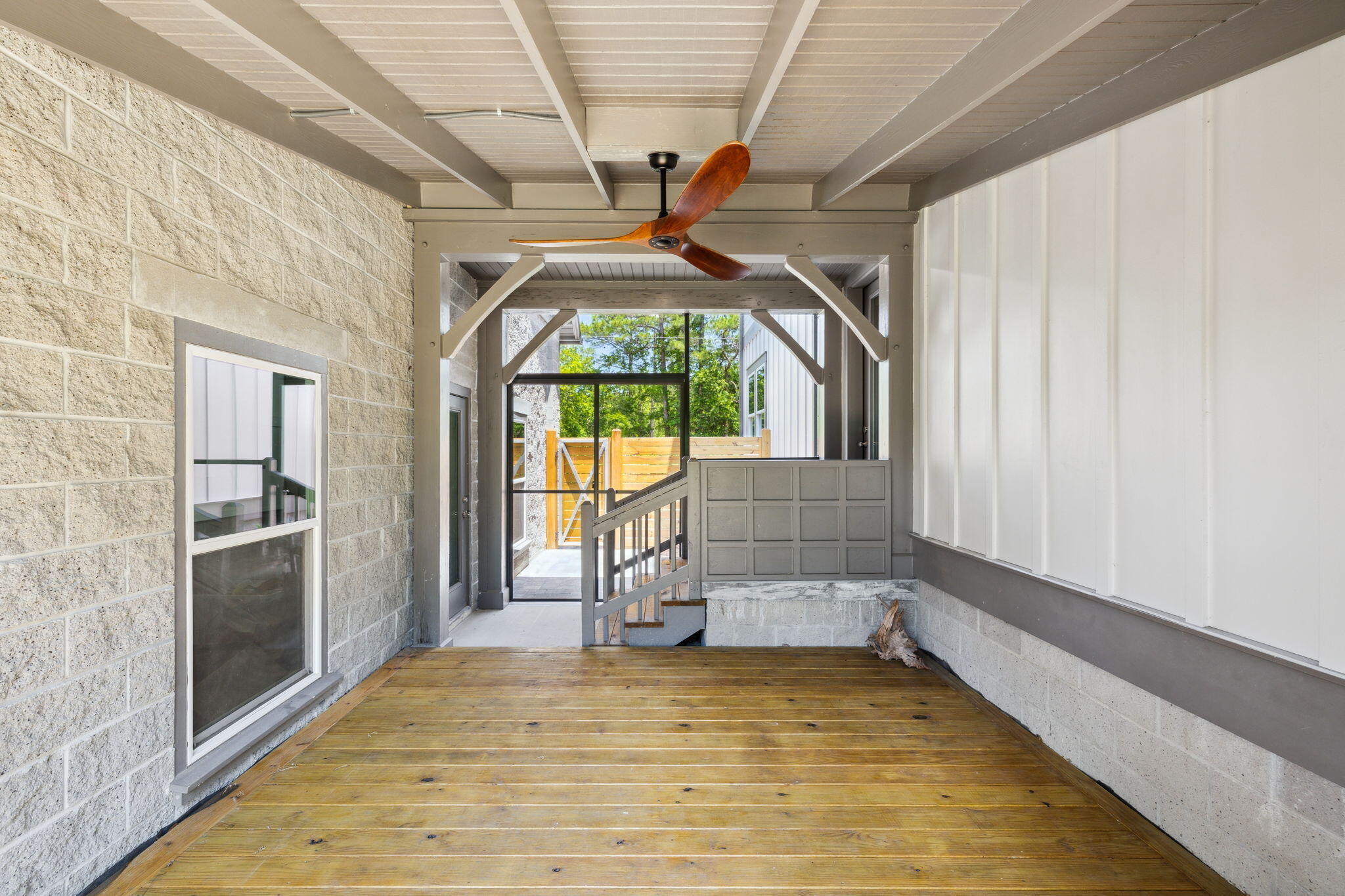 319 N Eden Park Dr Drive