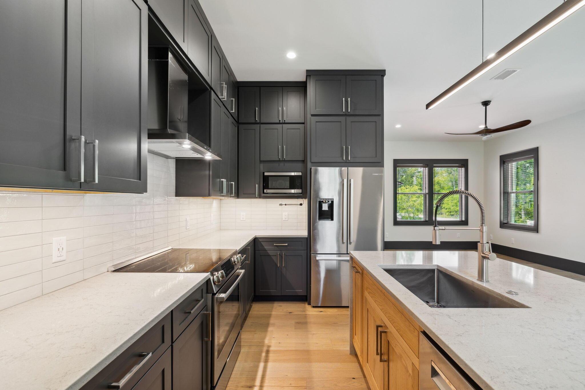 319 N Eden Park Dr Drive