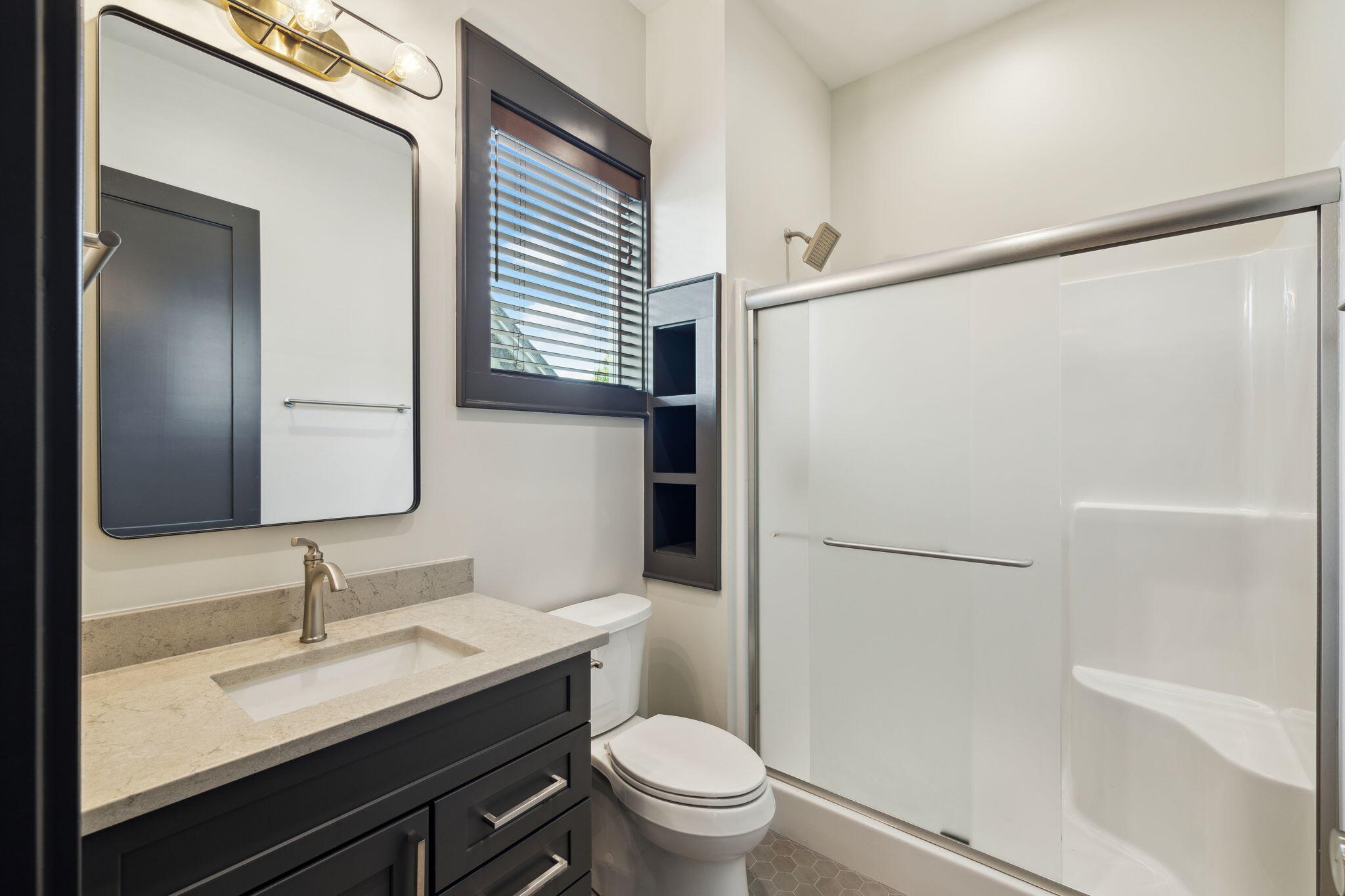 319 N Eden Park Dr Drive