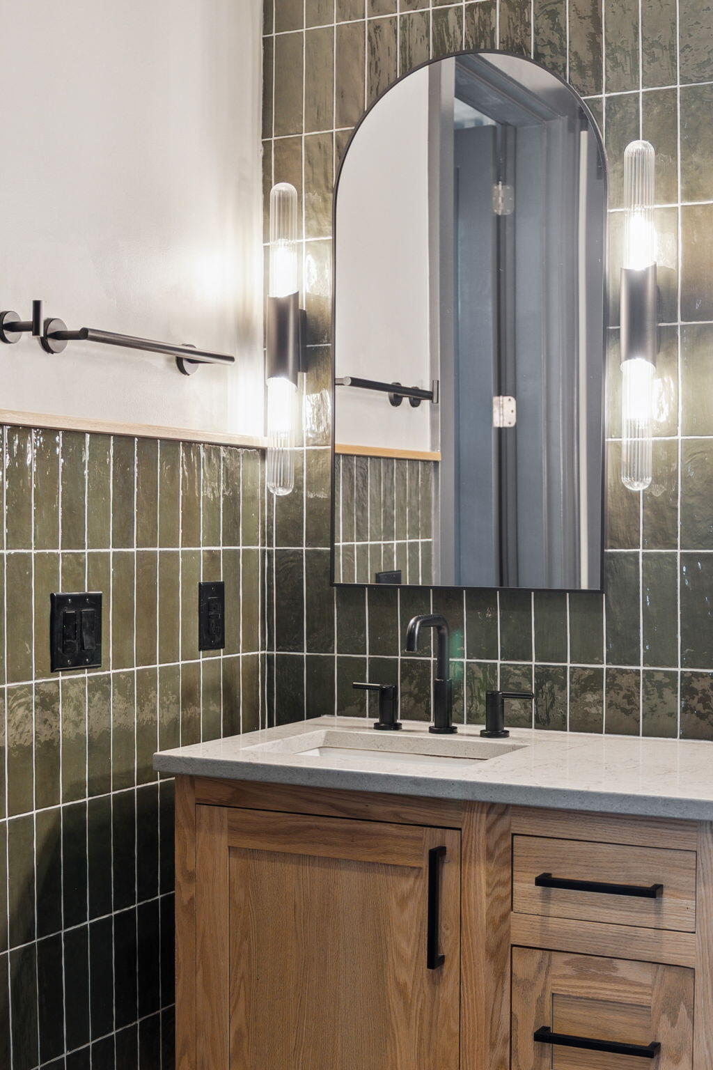 319 N Eden Park Dr Drive