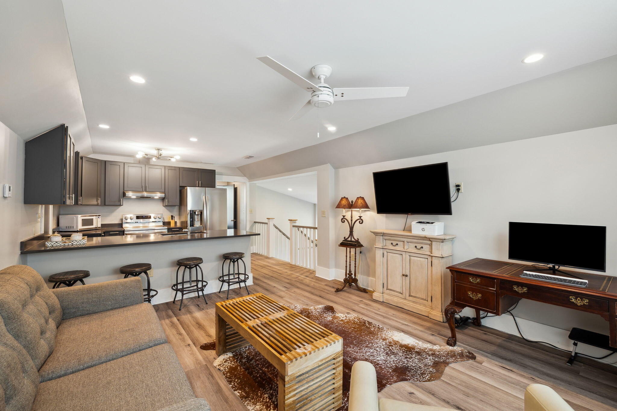 319 N Eden Park Dr Drive