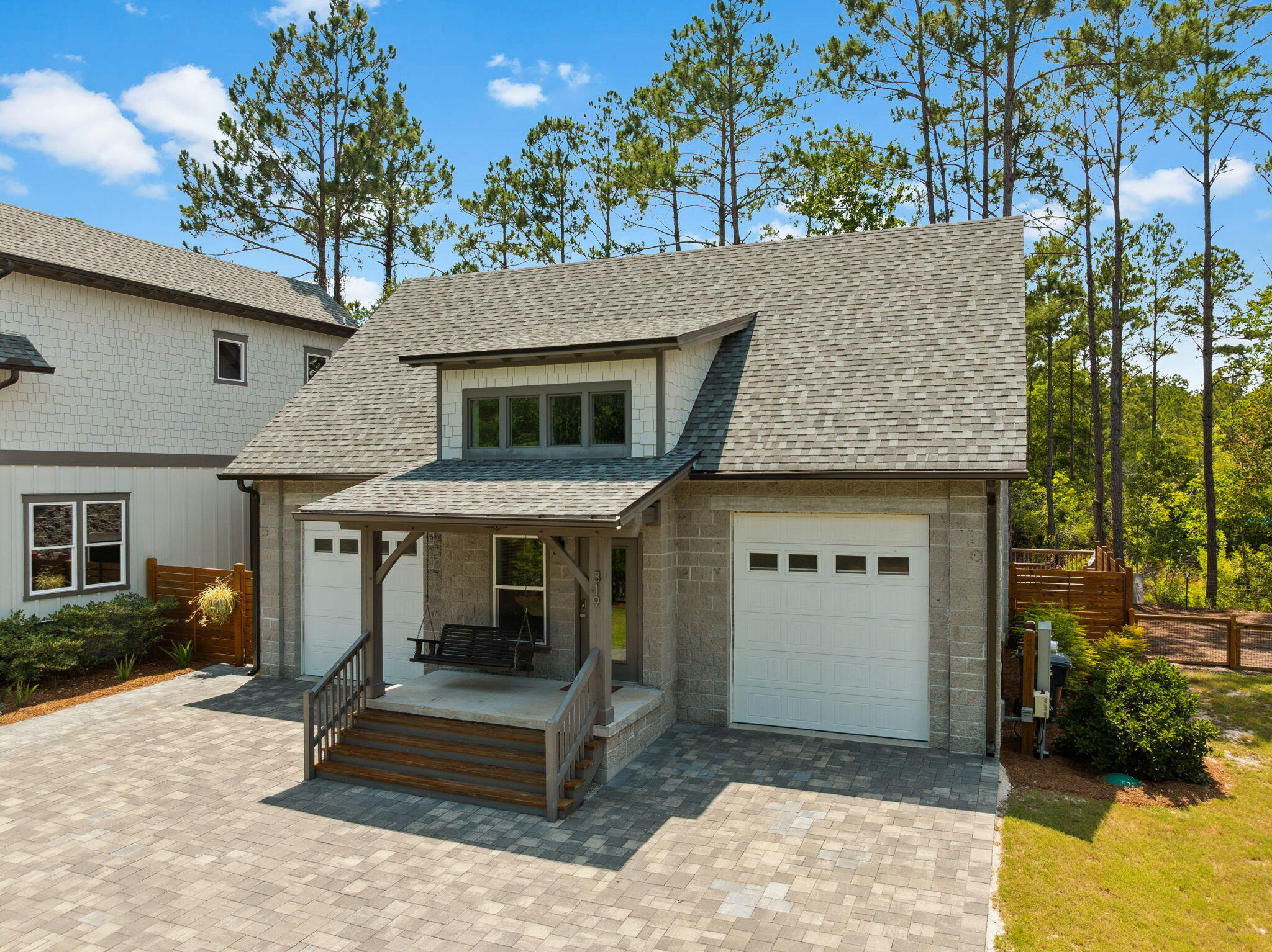 319 N Eden Park Dr Drive