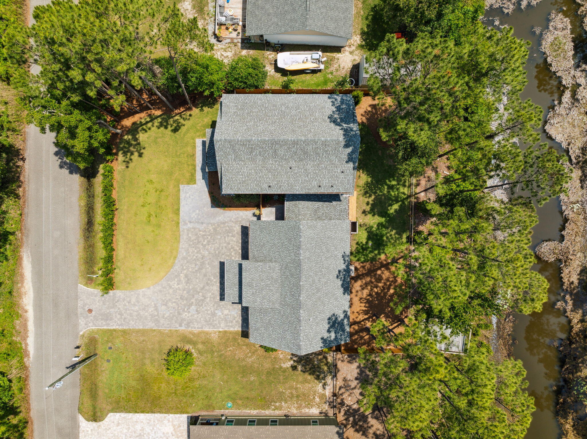 319 N Eden Park Dr Drive