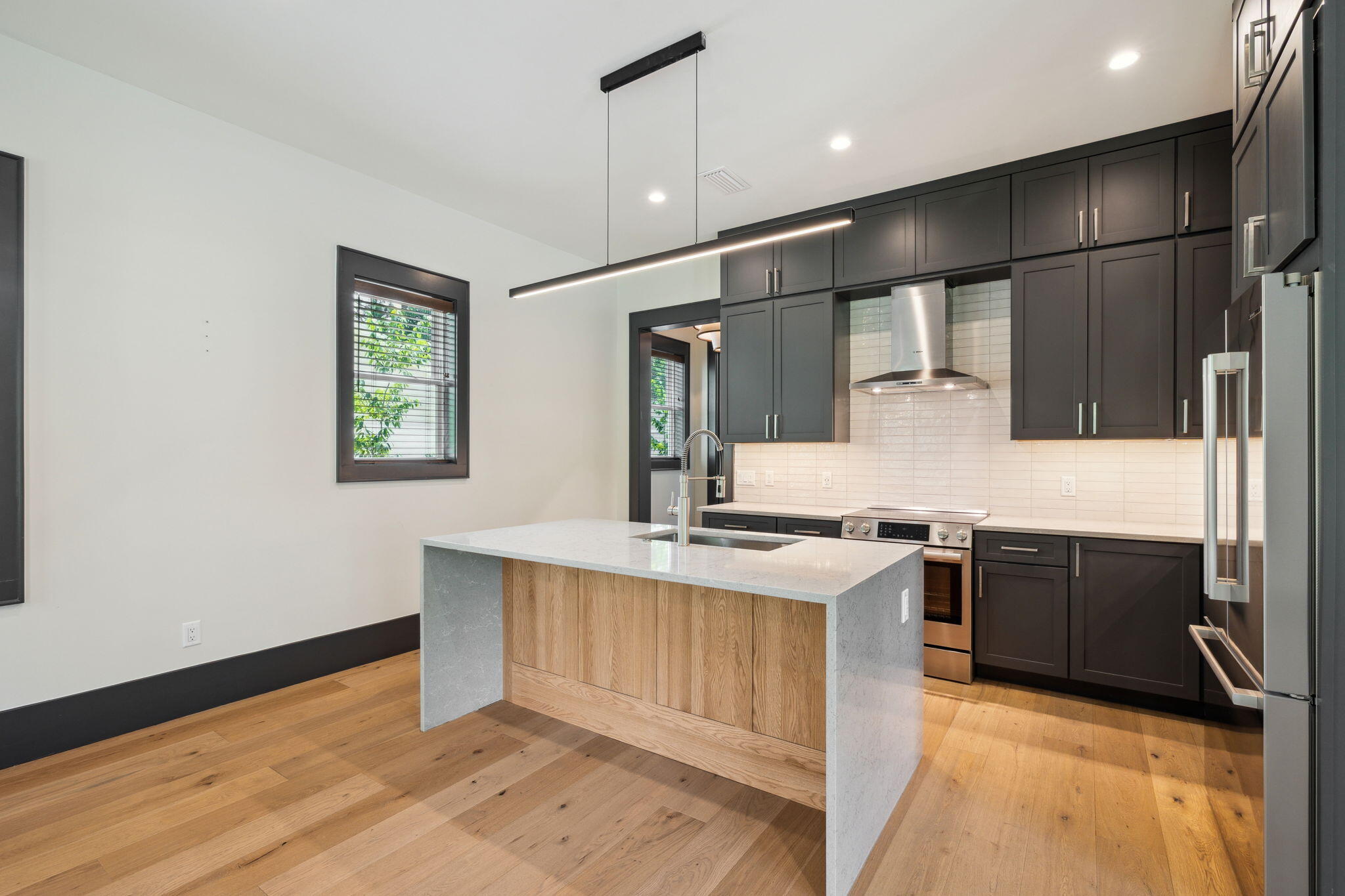 319 N Eden Park Dr Drive