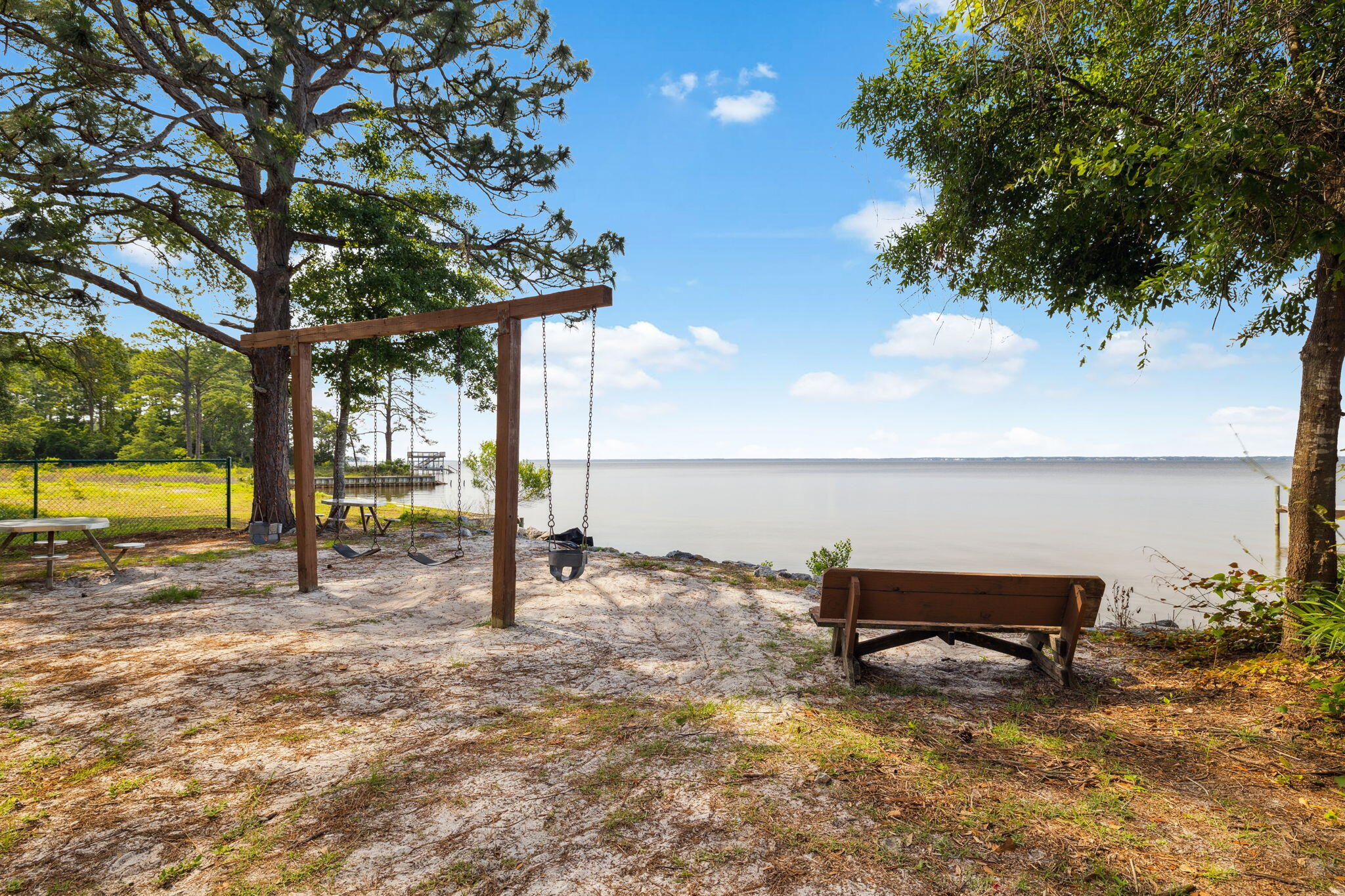 319 N Eden Park Dr Drive