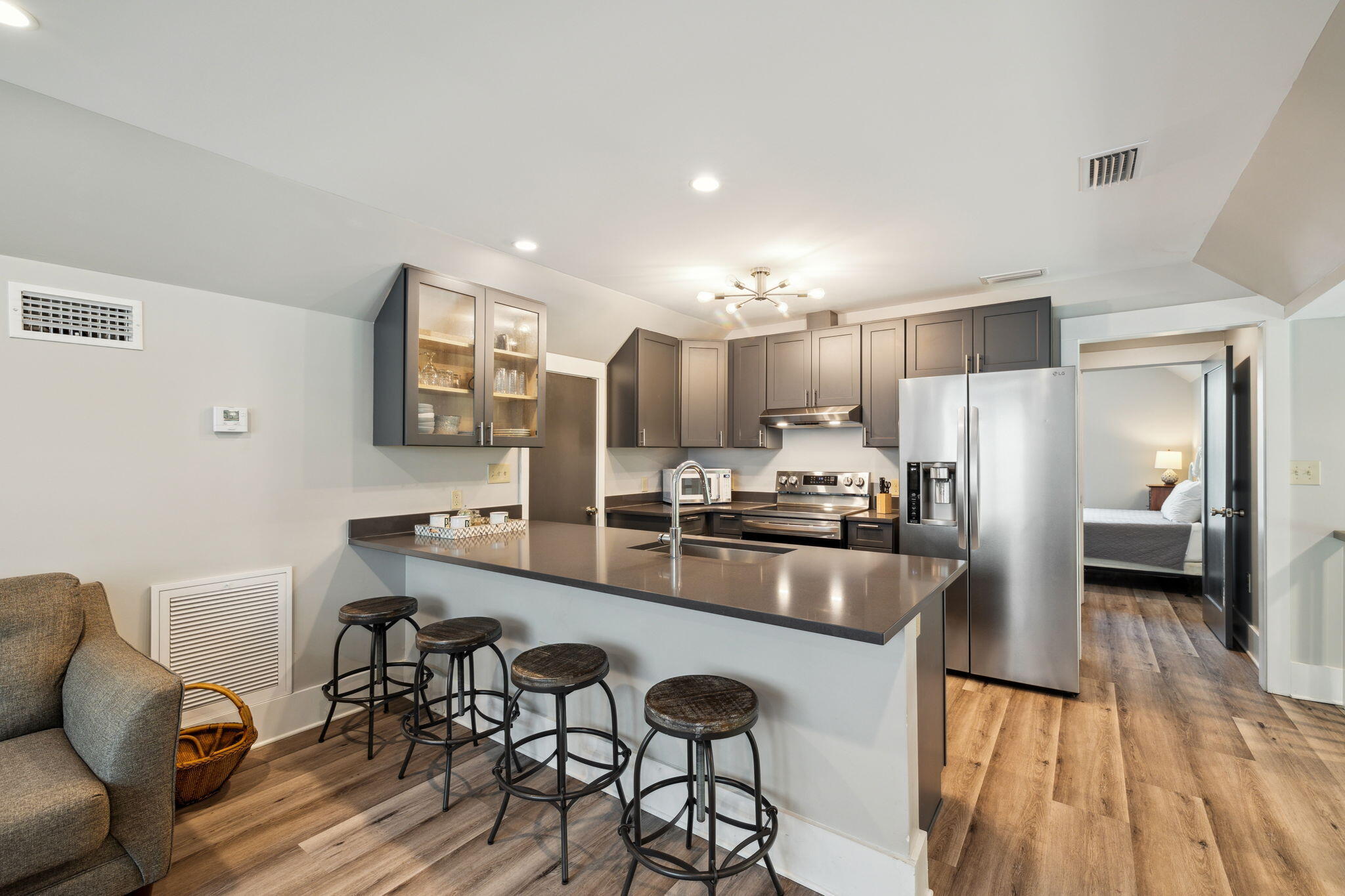 319 N Eden Park Dr Drive