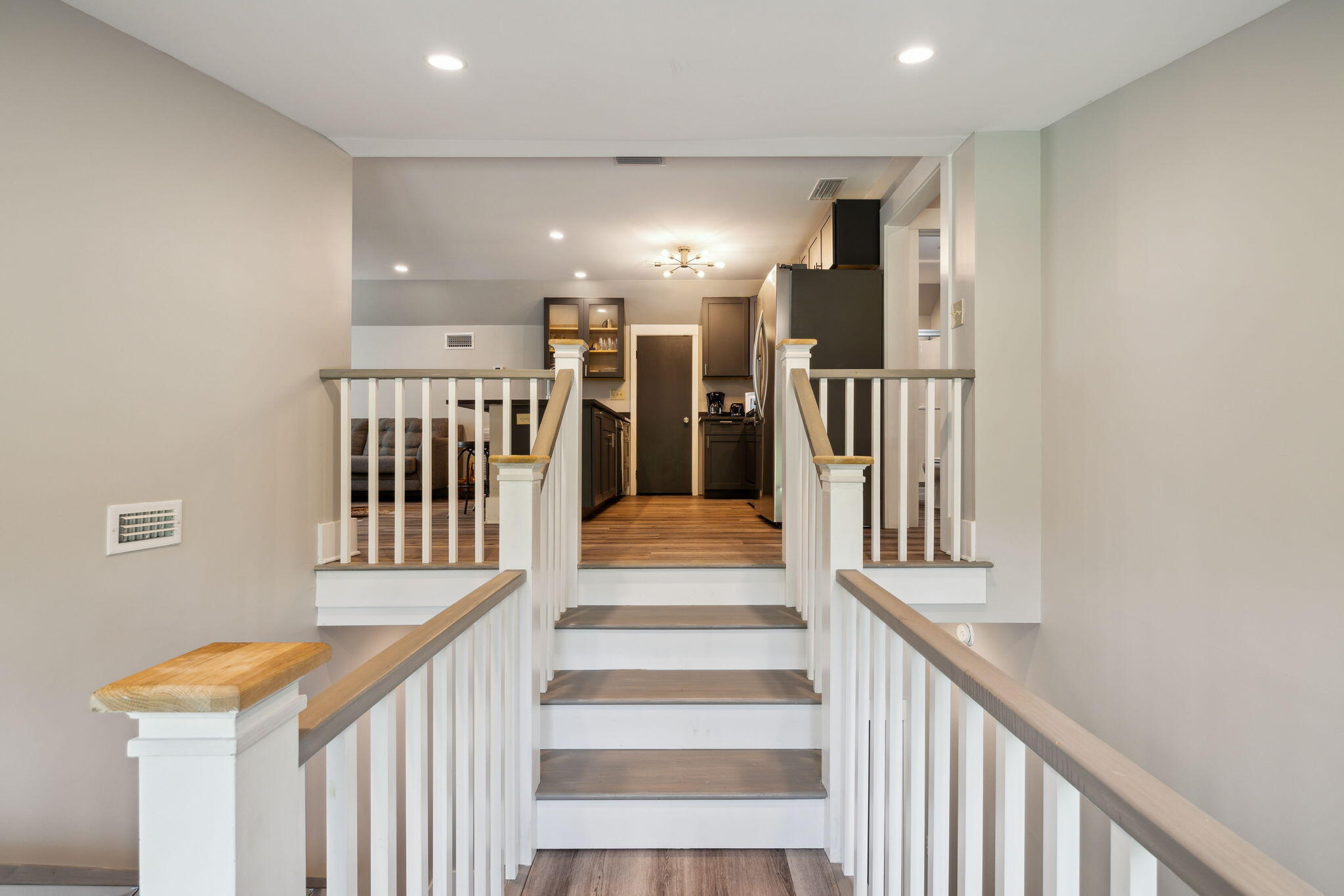 319 N Eden Park Dr Drive