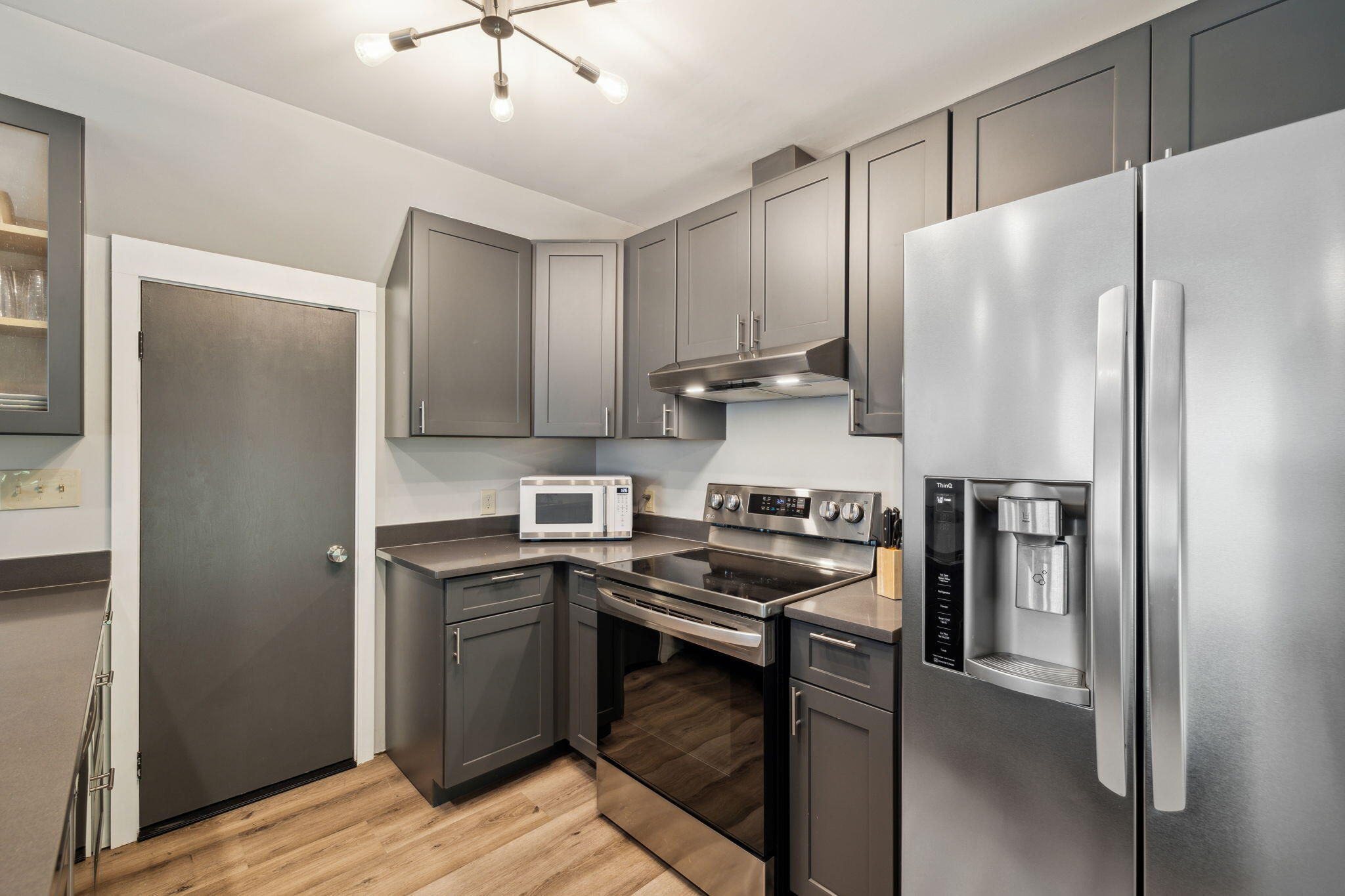 319 N Eden Park Dr Drive