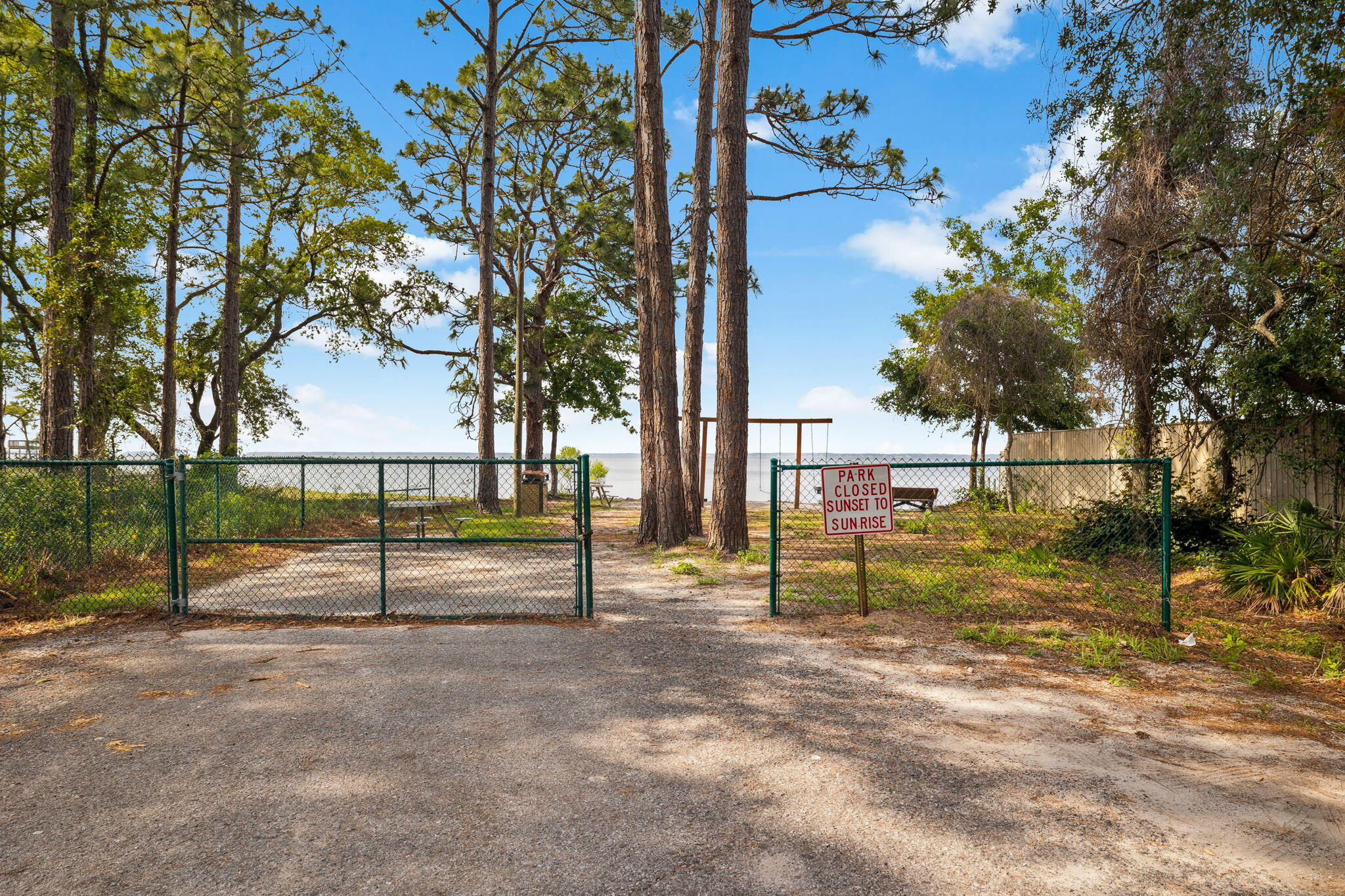 319 N Eden Park Dr Drive