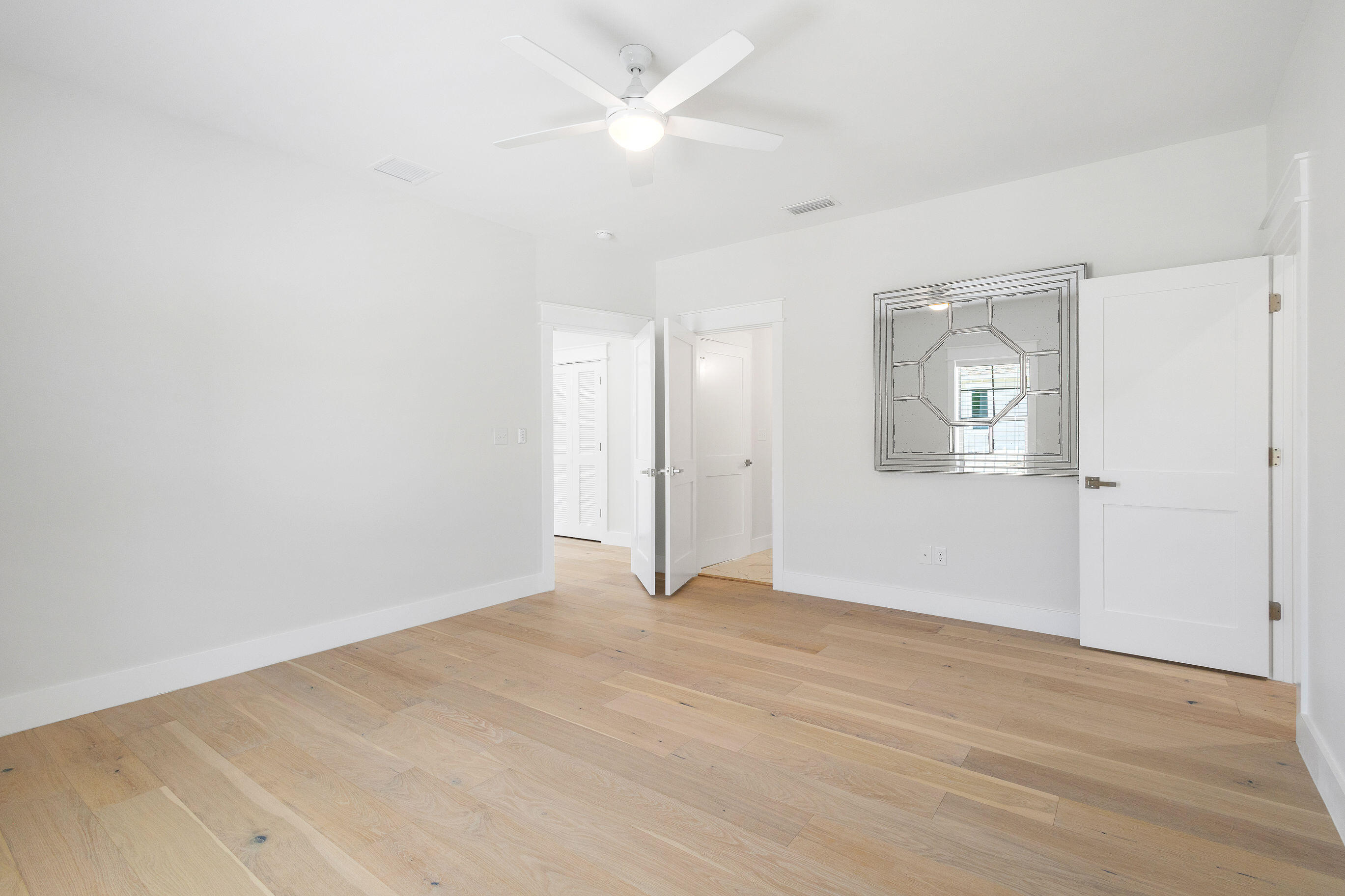 3913 Magnolia Bluff Lane