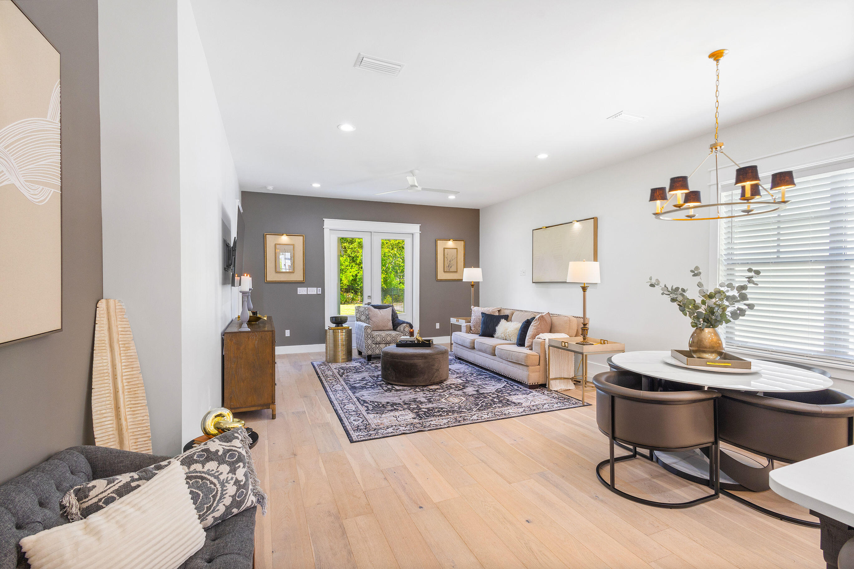 3913 Magnolia Bluff Lane