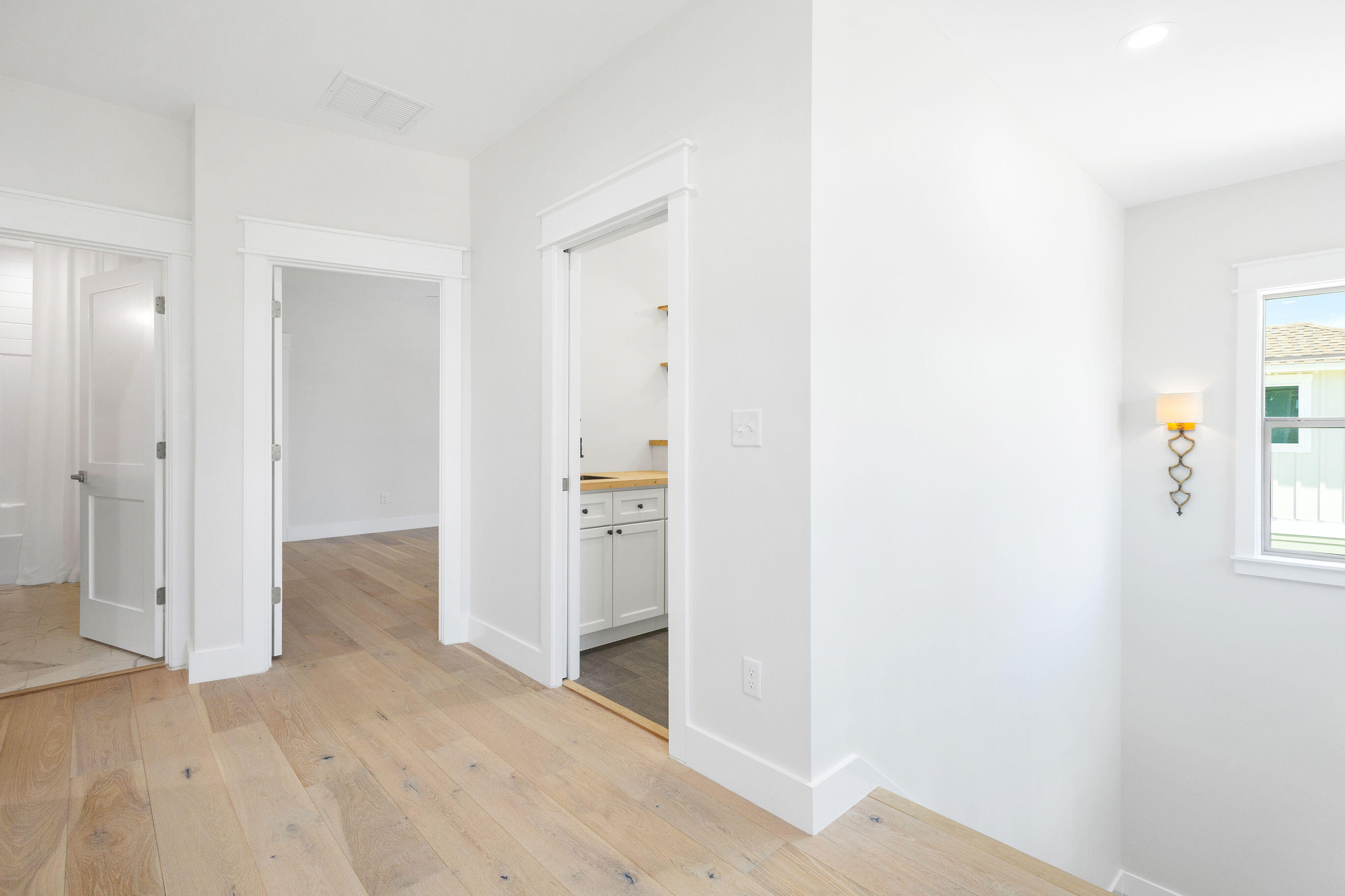 3913 Magnolia Bluff Lane
