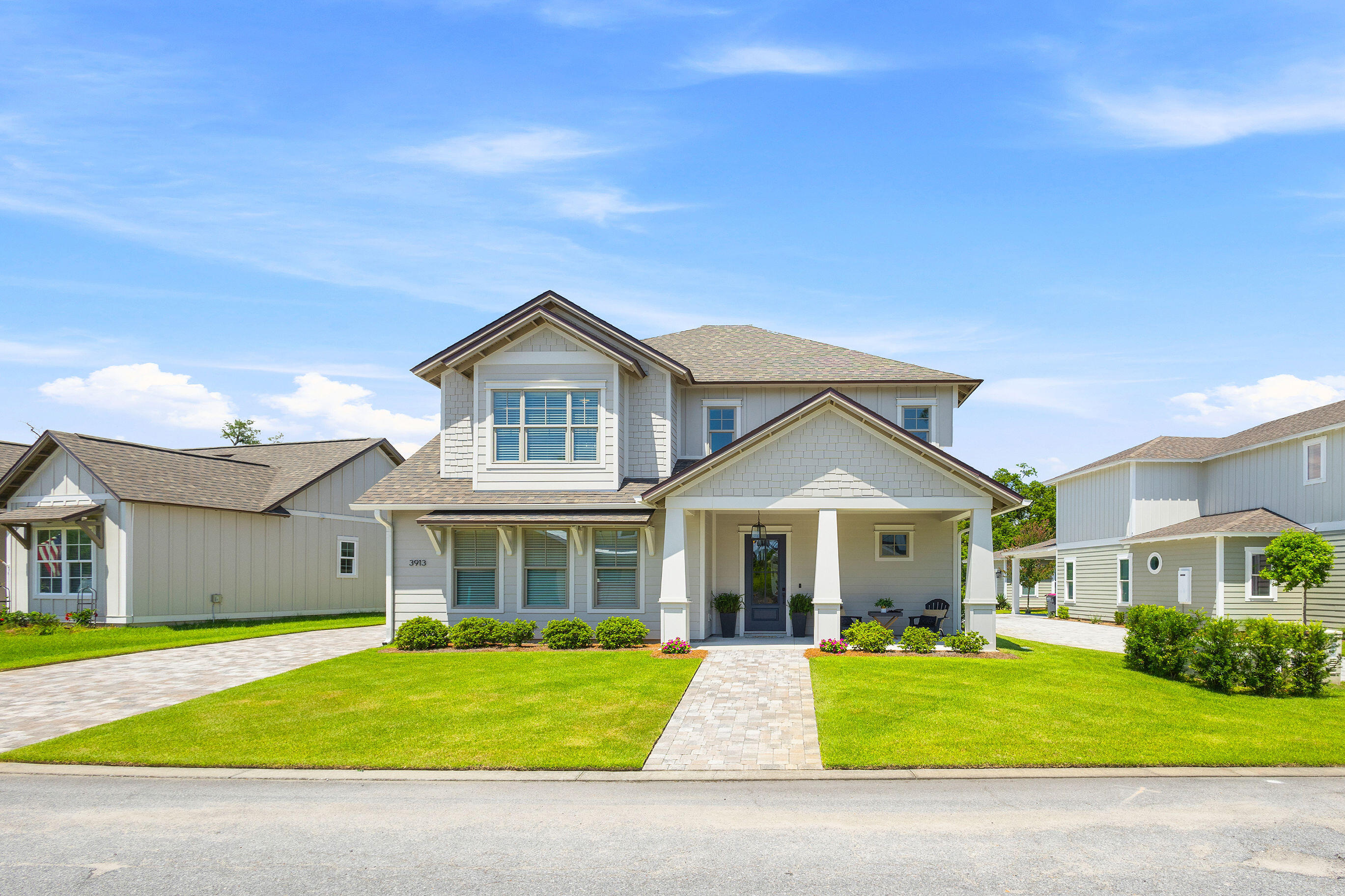 3913 Magnolia Bluff Lane