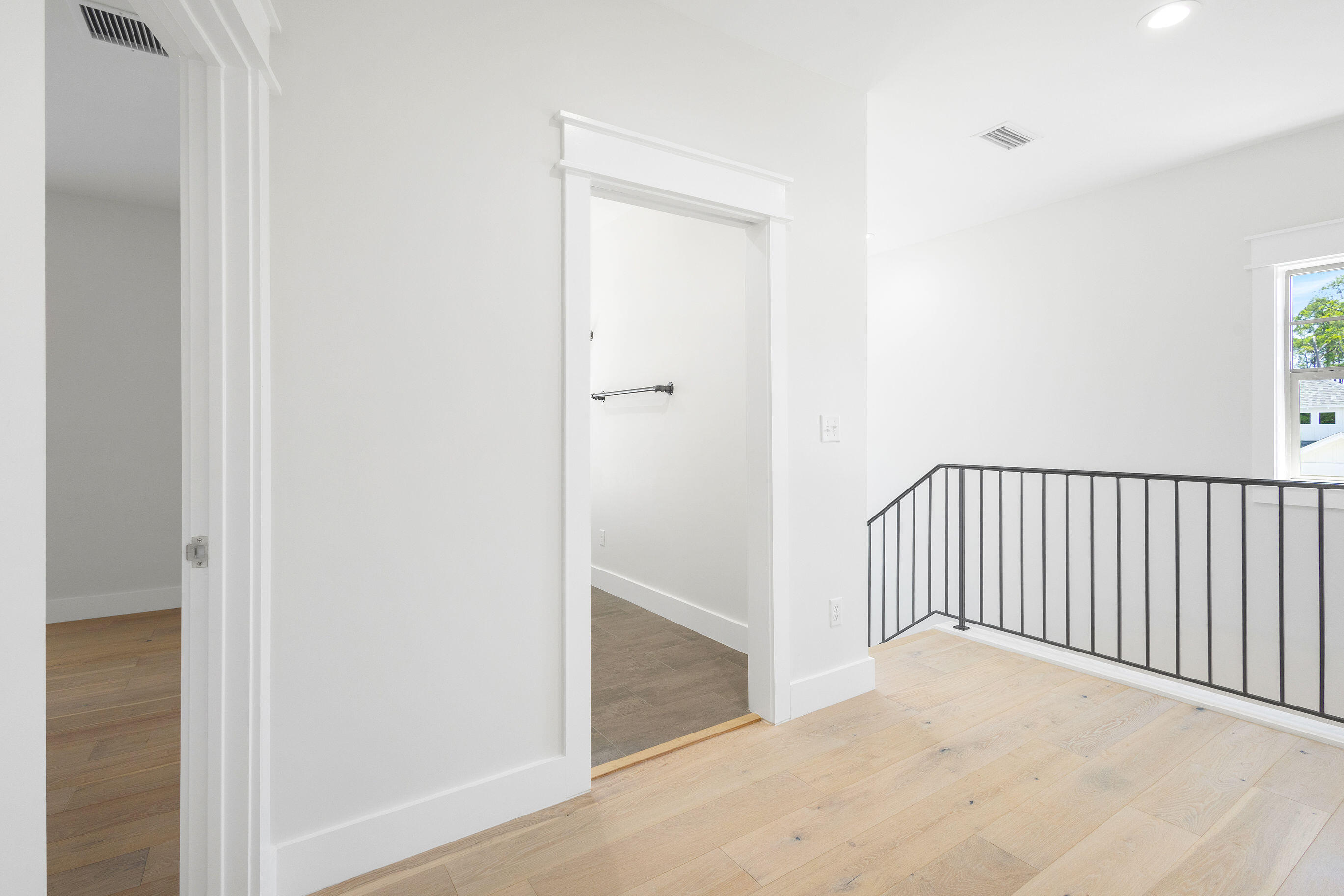 3913 Magnolia Bluff Lane
