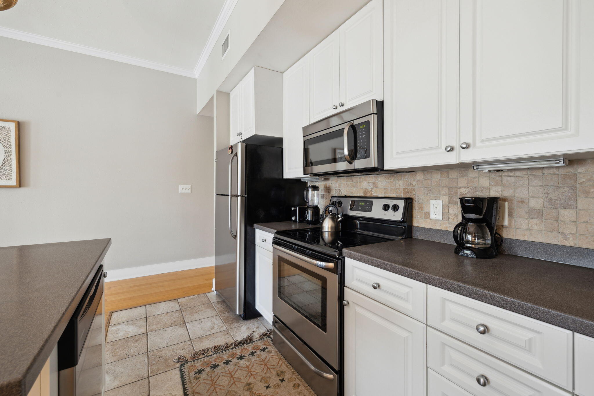 95 Laura Hamilton Boulevard, UNIT 210