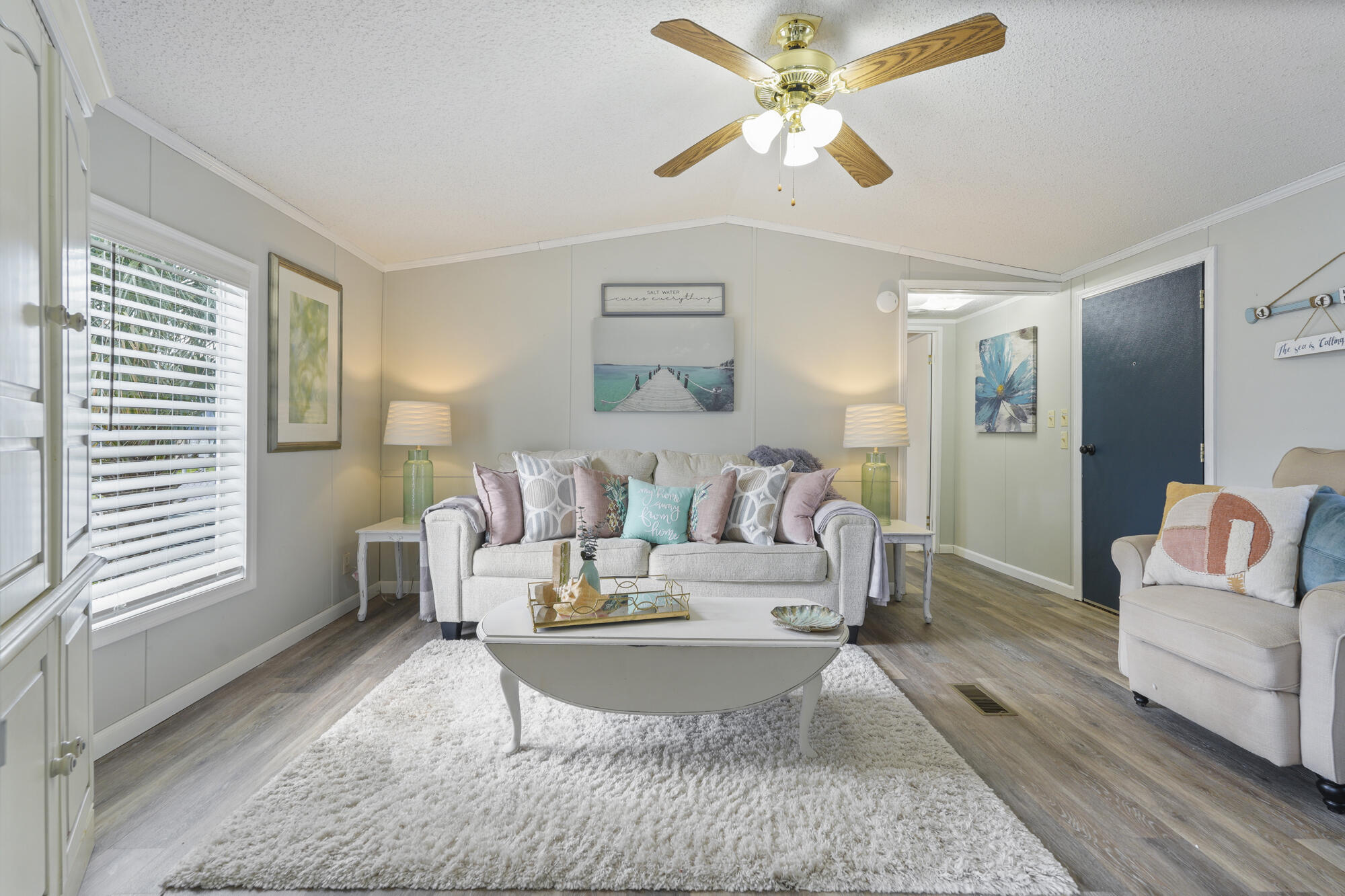 6912 Sunrise Drive