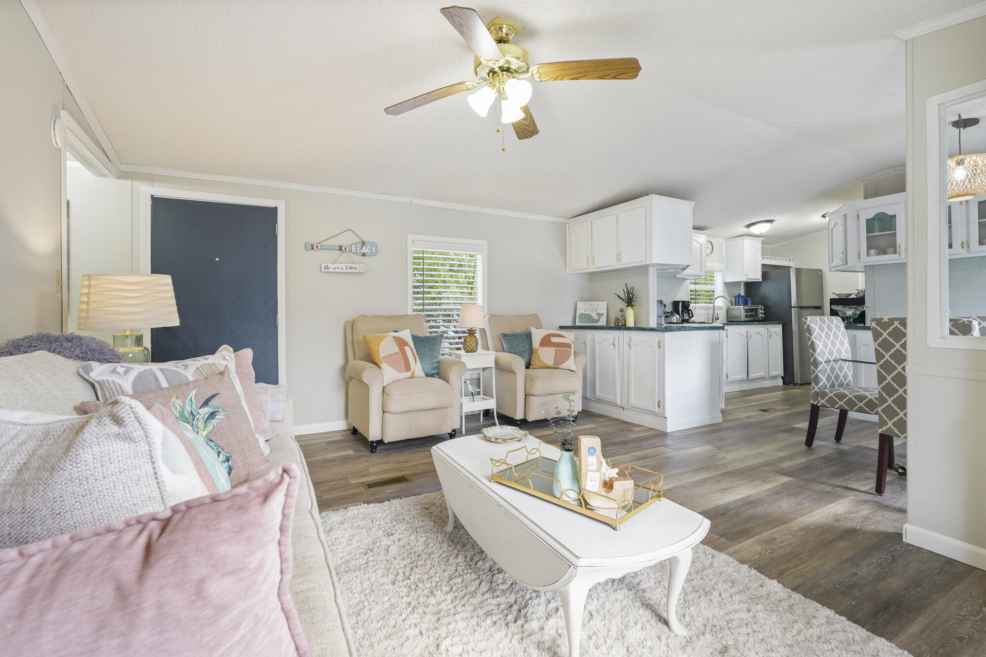 6912 Sunrise Drive
