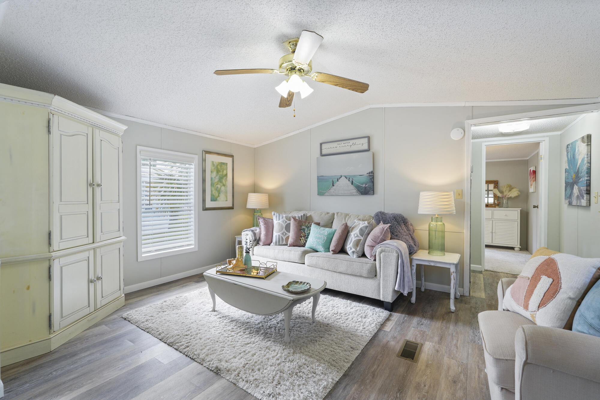 6912 Sunrise Drive