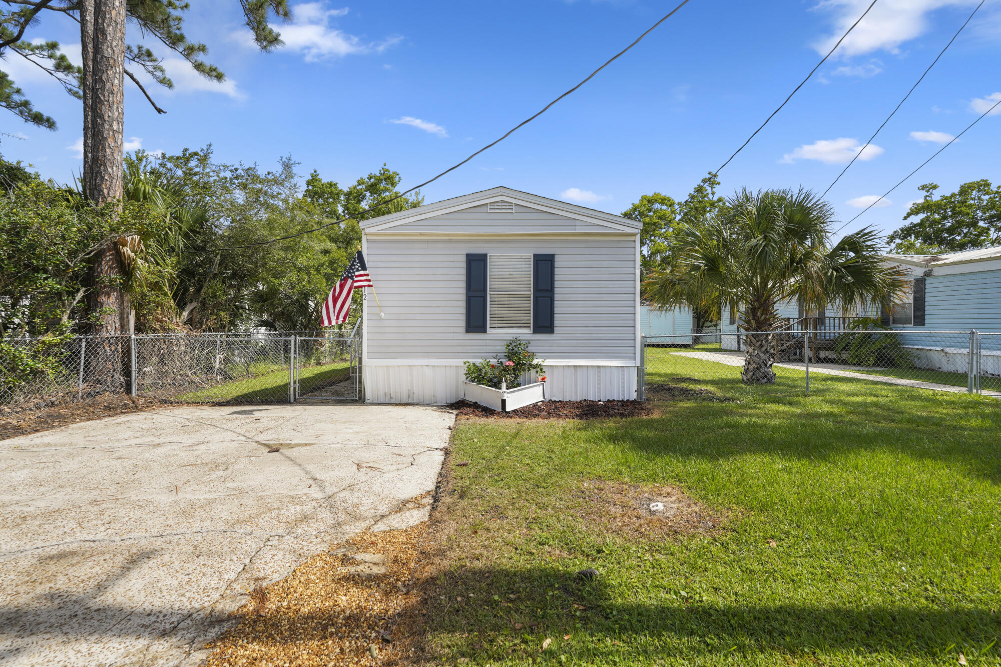 6912 Sunrise Drive