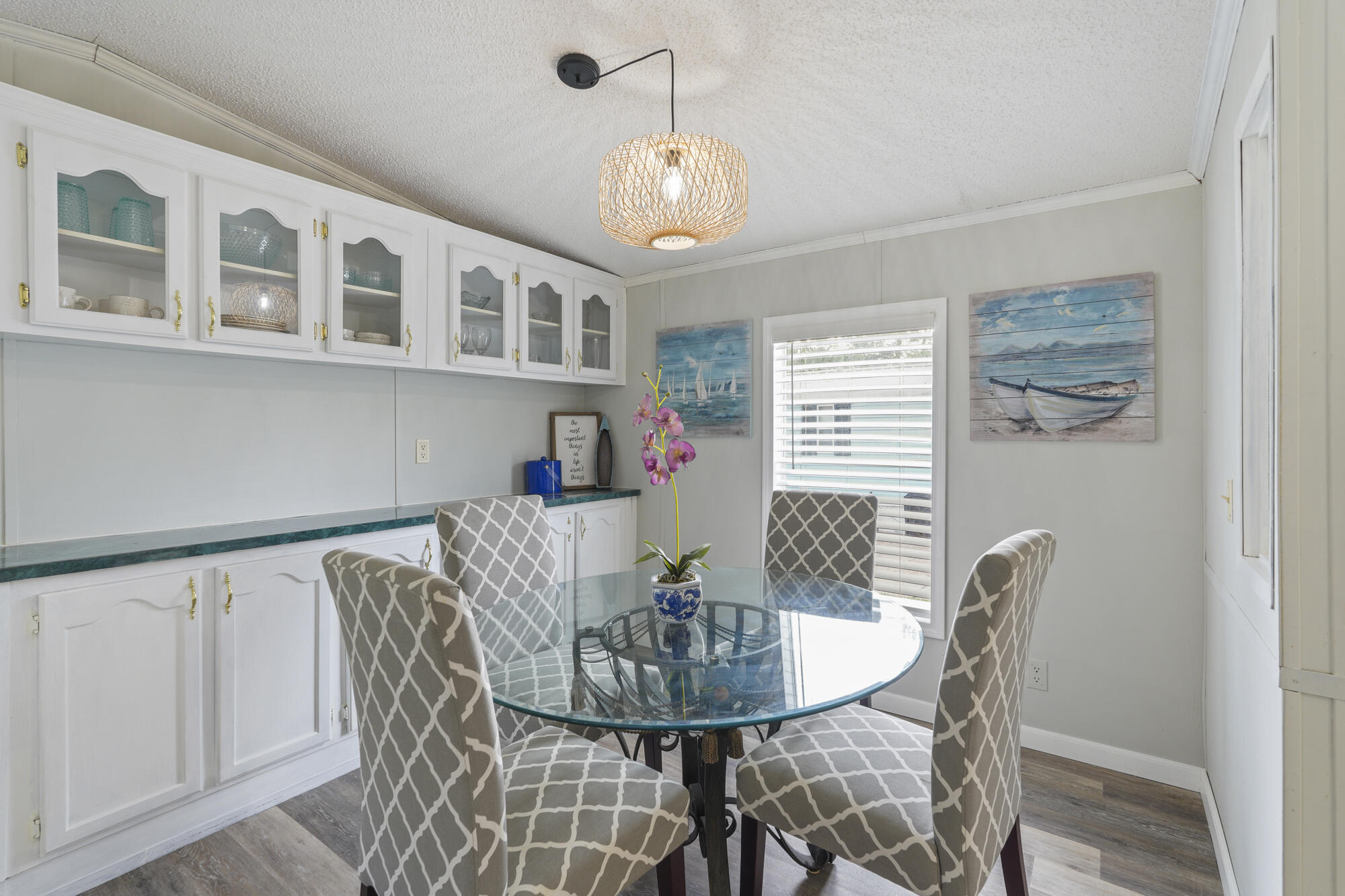 6912 Sunrise Drive