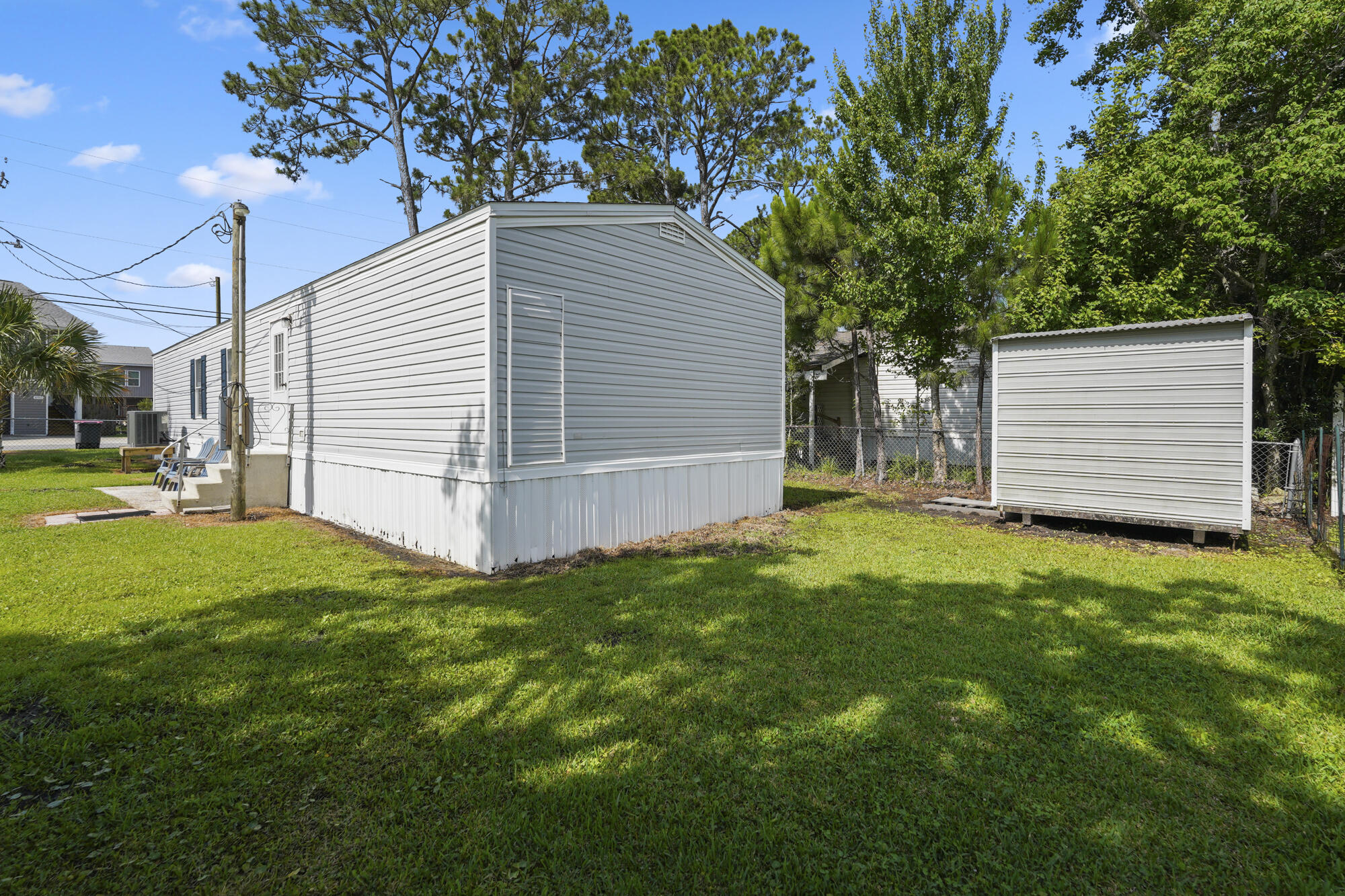 6912 Sunrise Drive