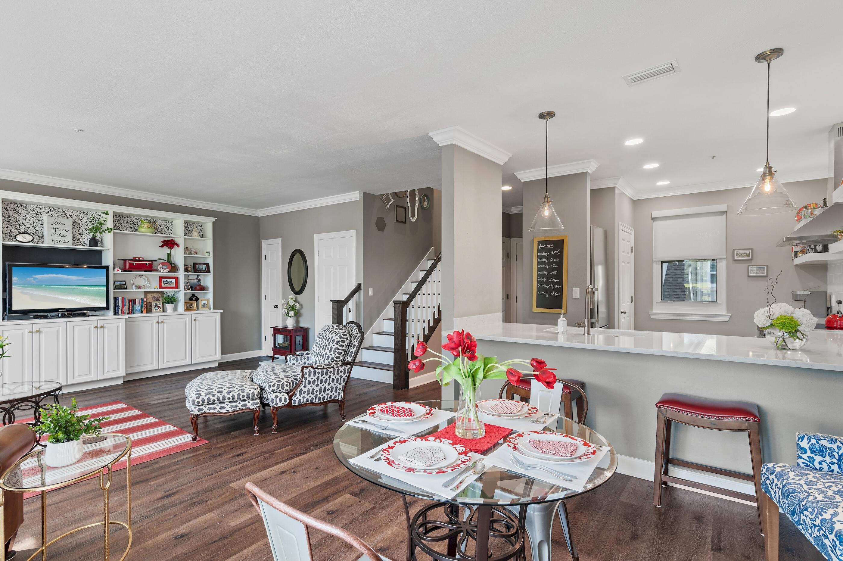 8569 Turnberry Court, 8569