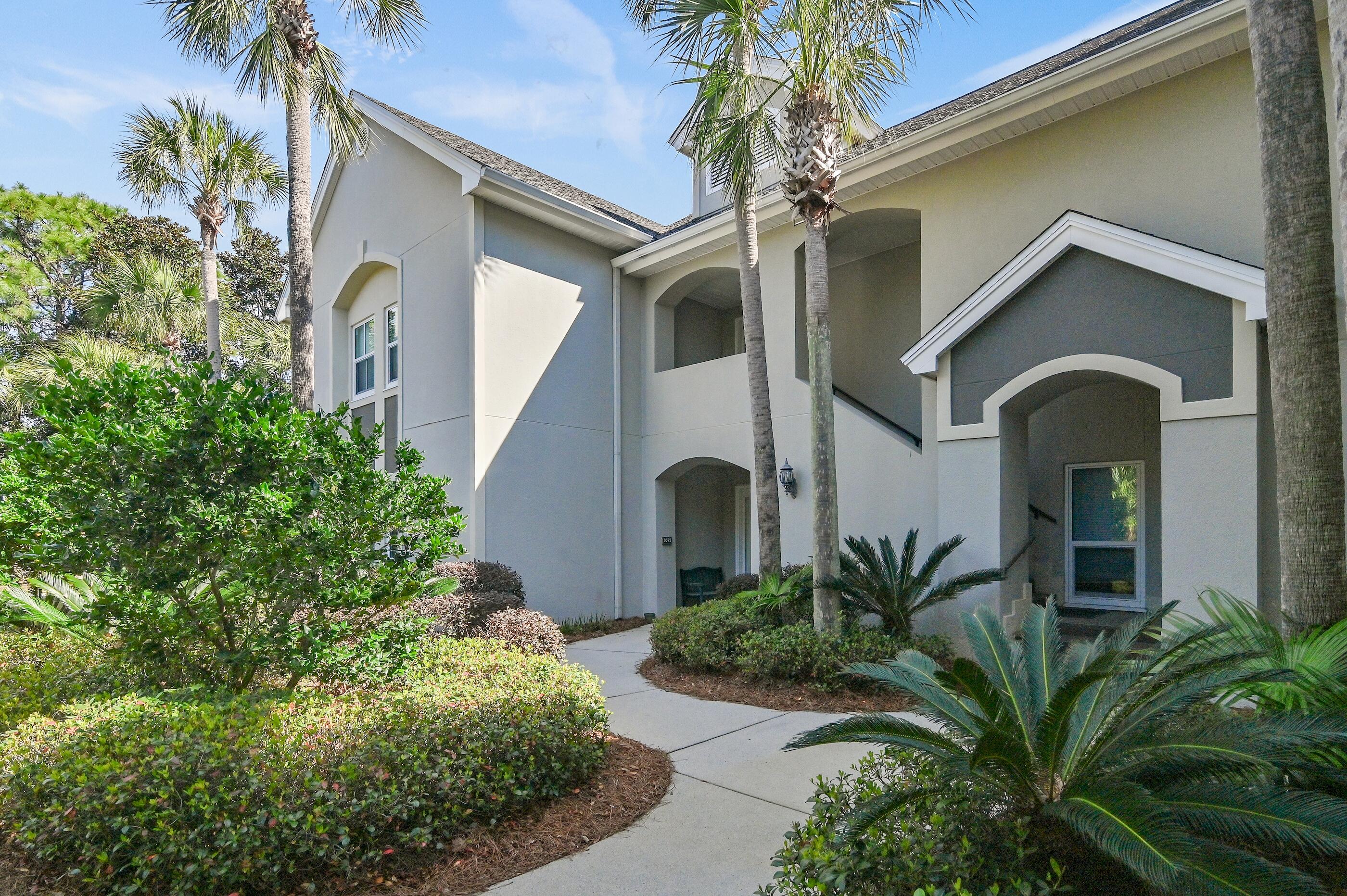 8569 Turnberry Court, 8569