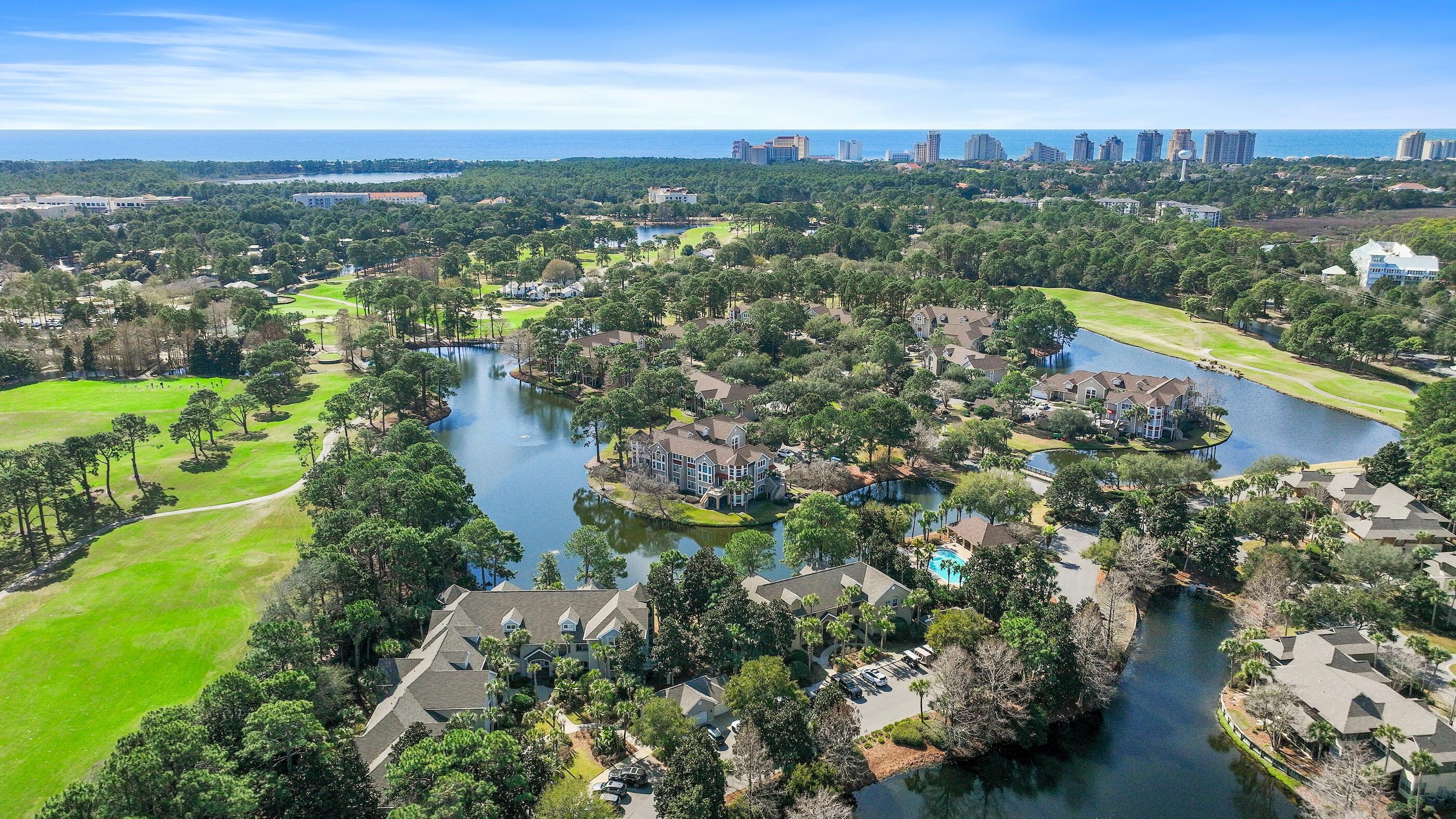 8569 Turnberry Court, 8569