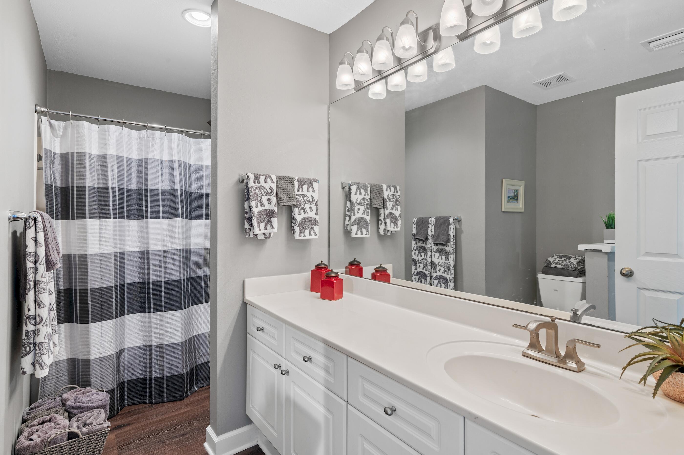 8569 Turnberry Court, 8569