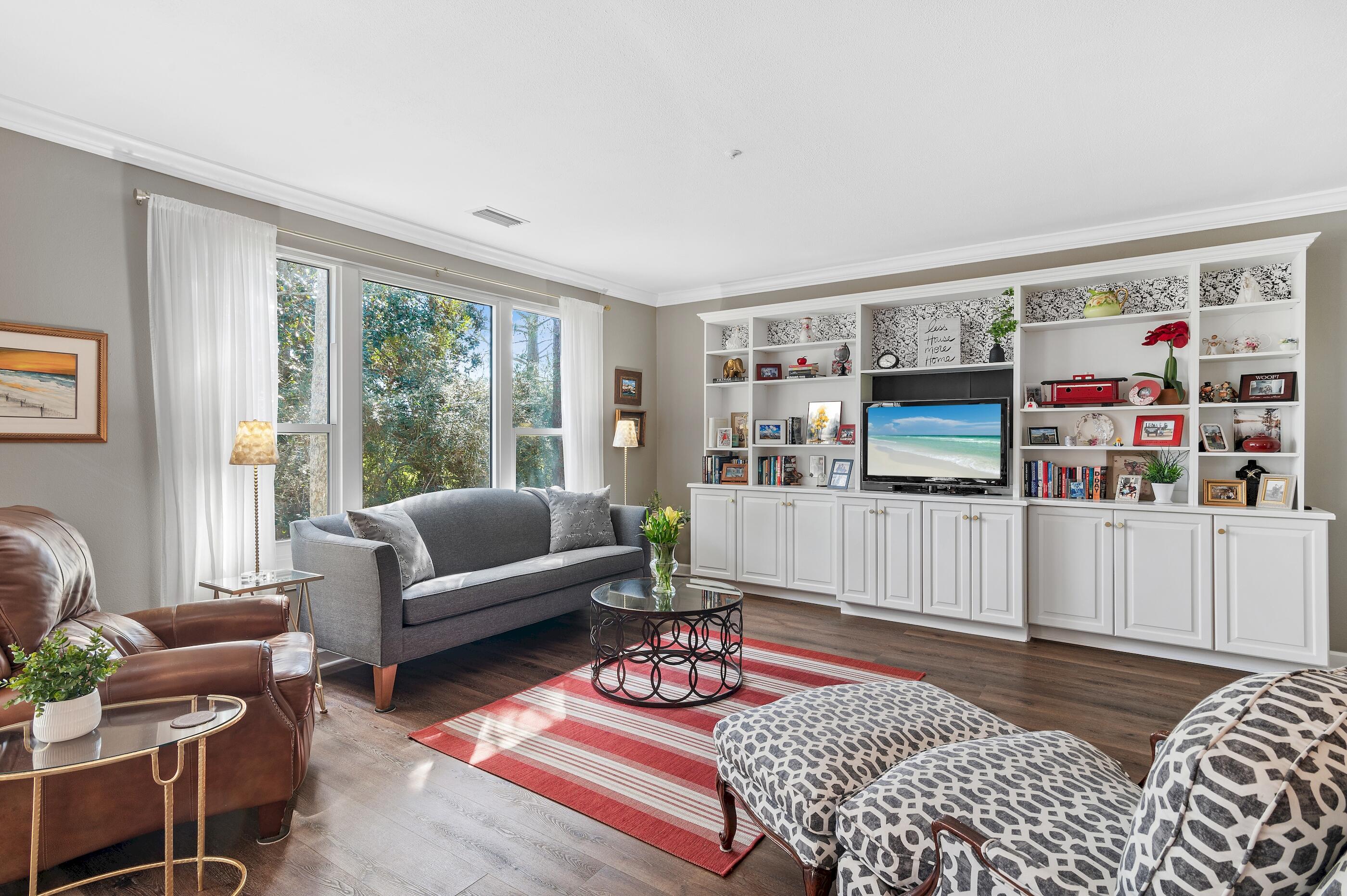 8569 Turnberry Court, 8569