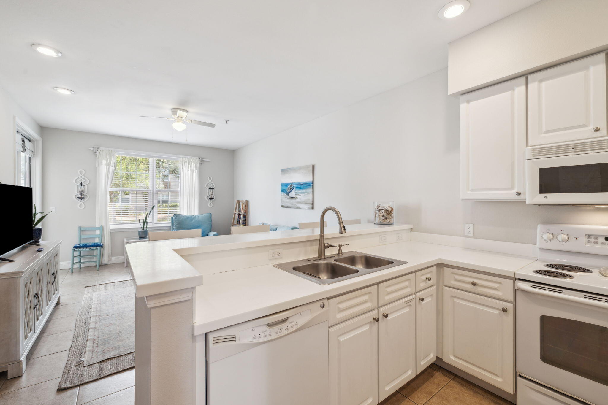 104 Village Boulevard, APT 615