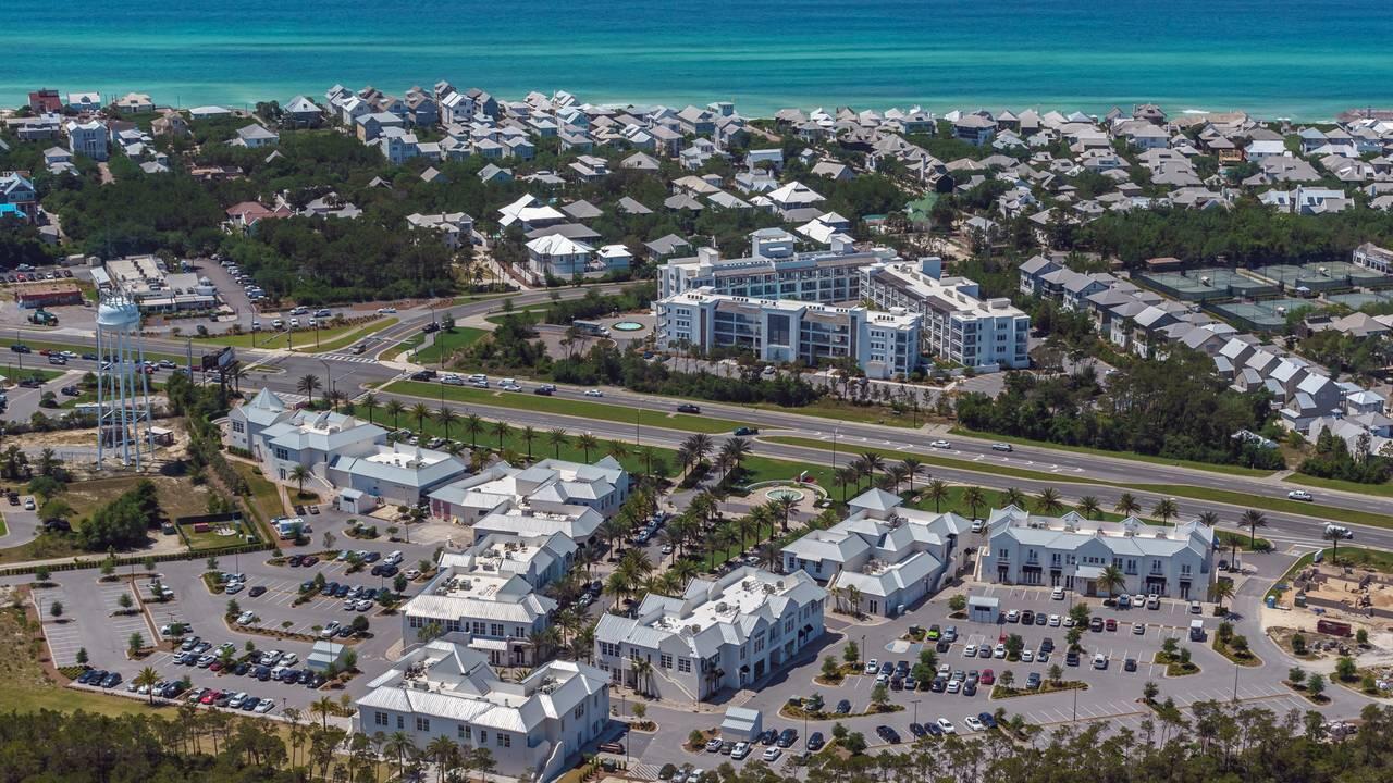 28 W Queen Palm Drive