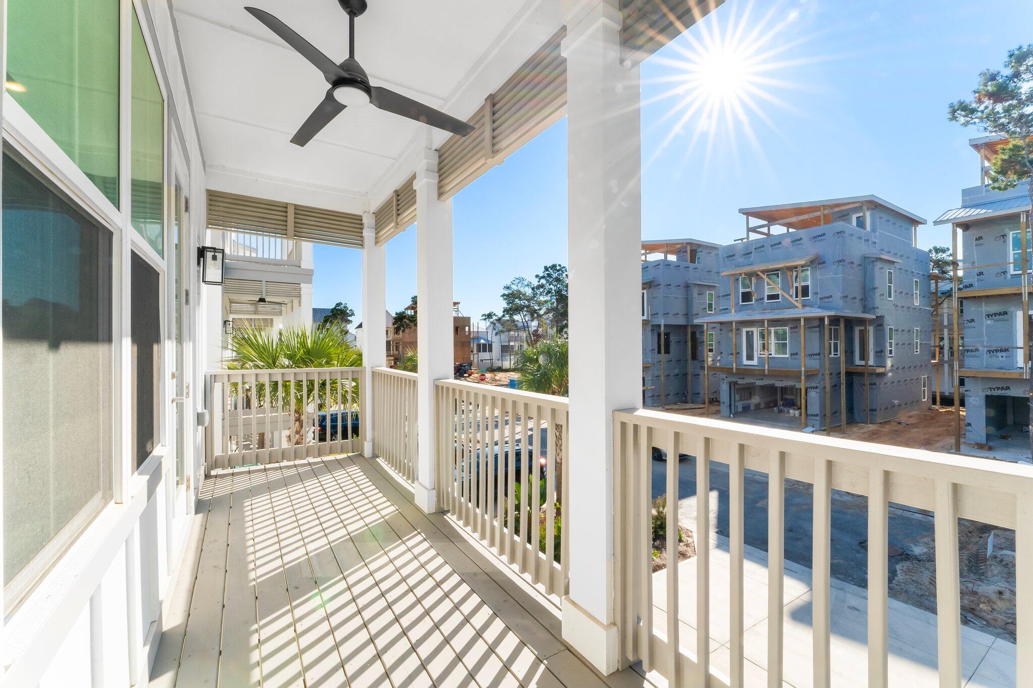 28 W Queen Palm Drive