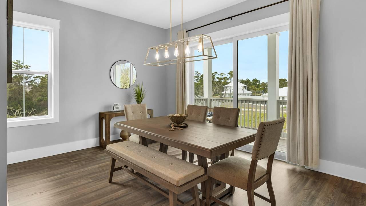 28 W Queen Palm Drive