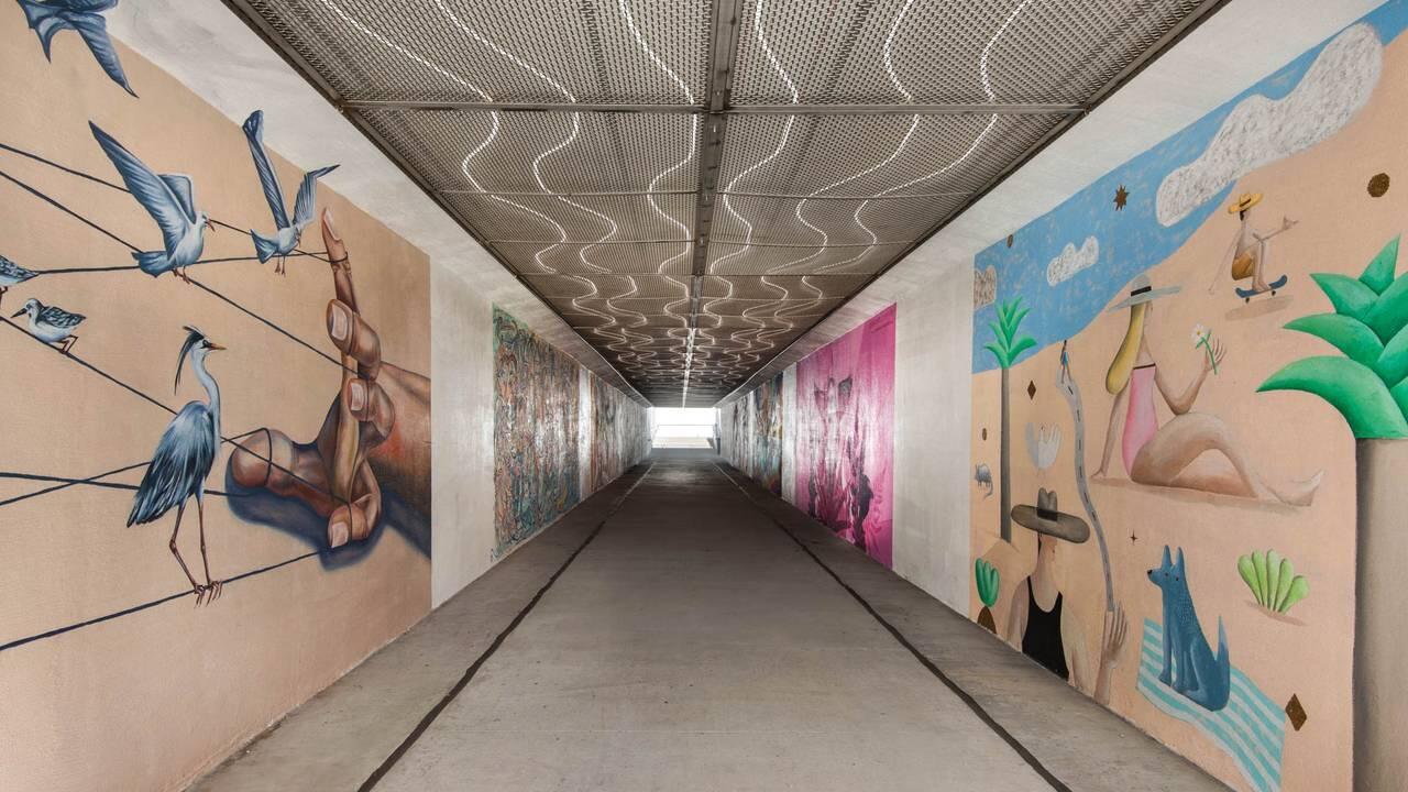 28 W Queen Palm Drive