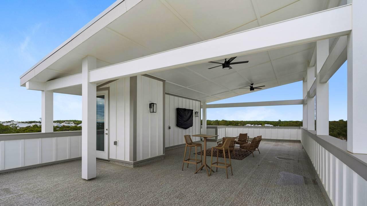 28 W Queen Palm Drive