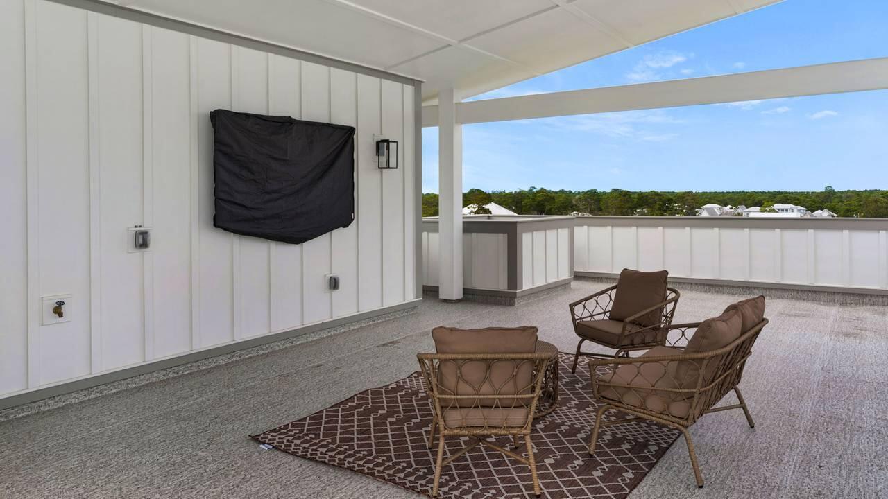 28 W Queen Palm Drive