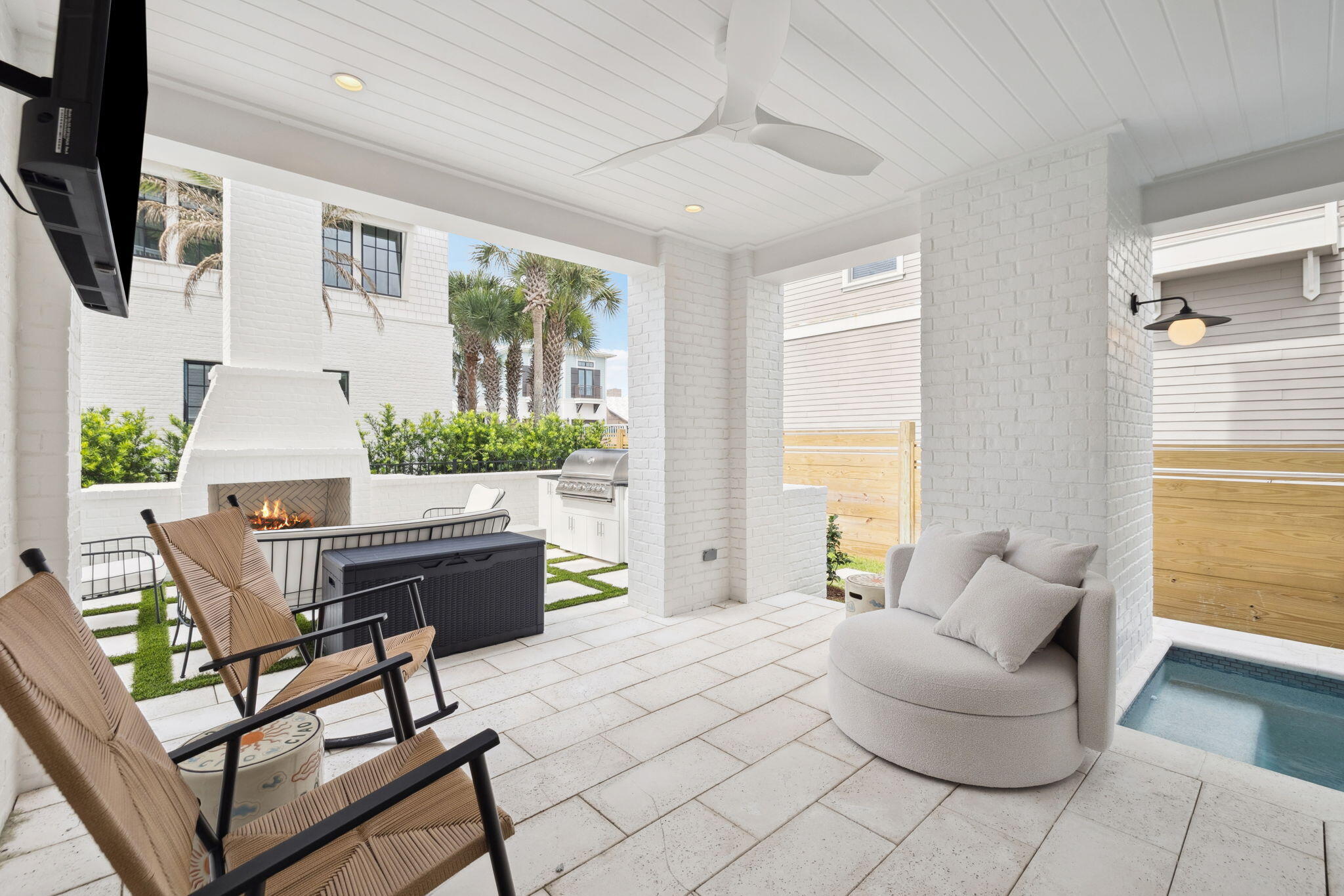 8978 E County Highway 30A