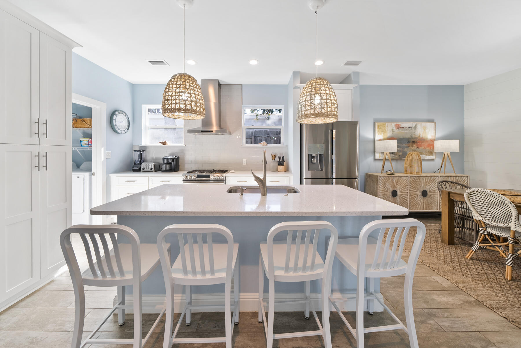 115 N Barcelona Avenue