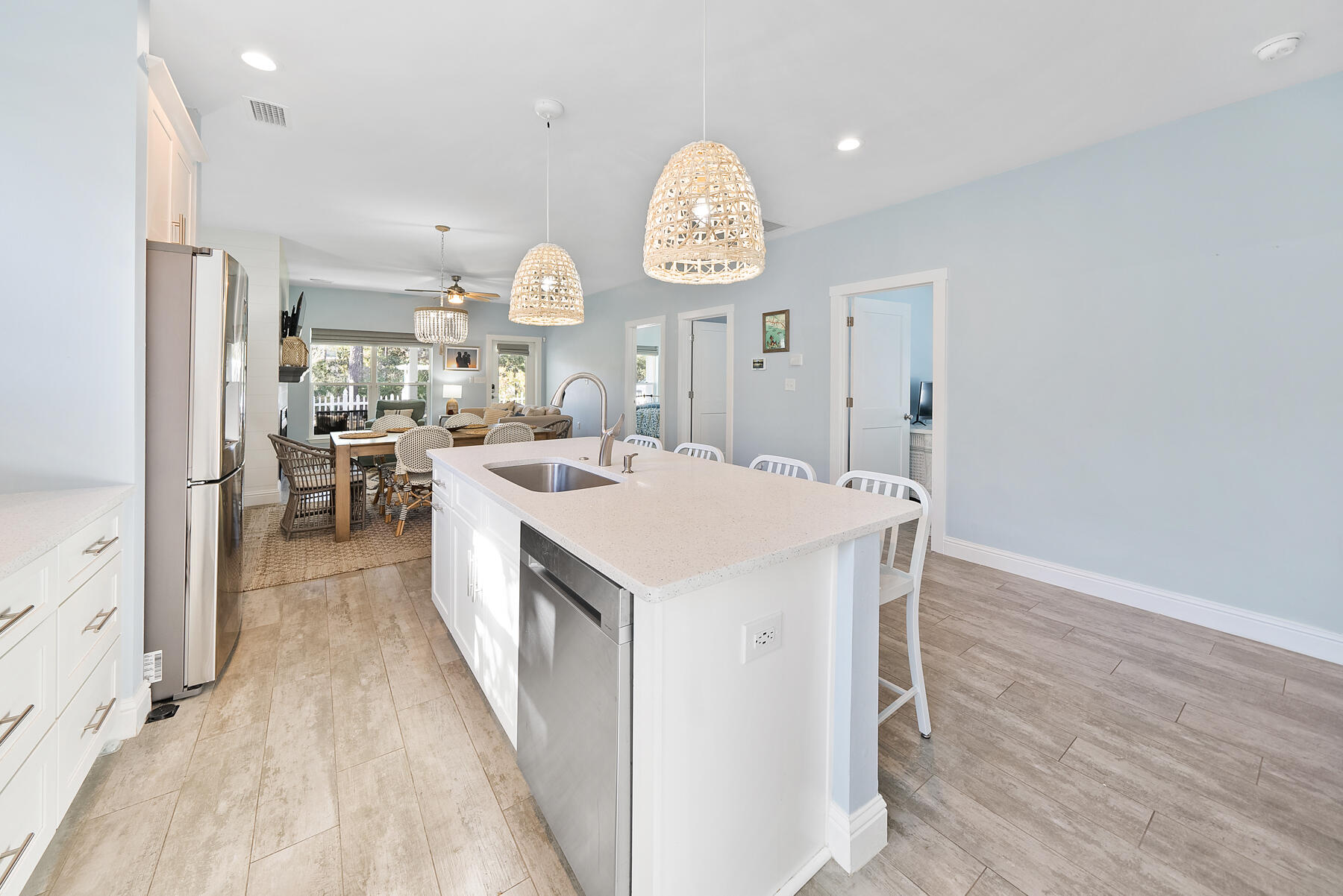 115 N Barcelona Avenue