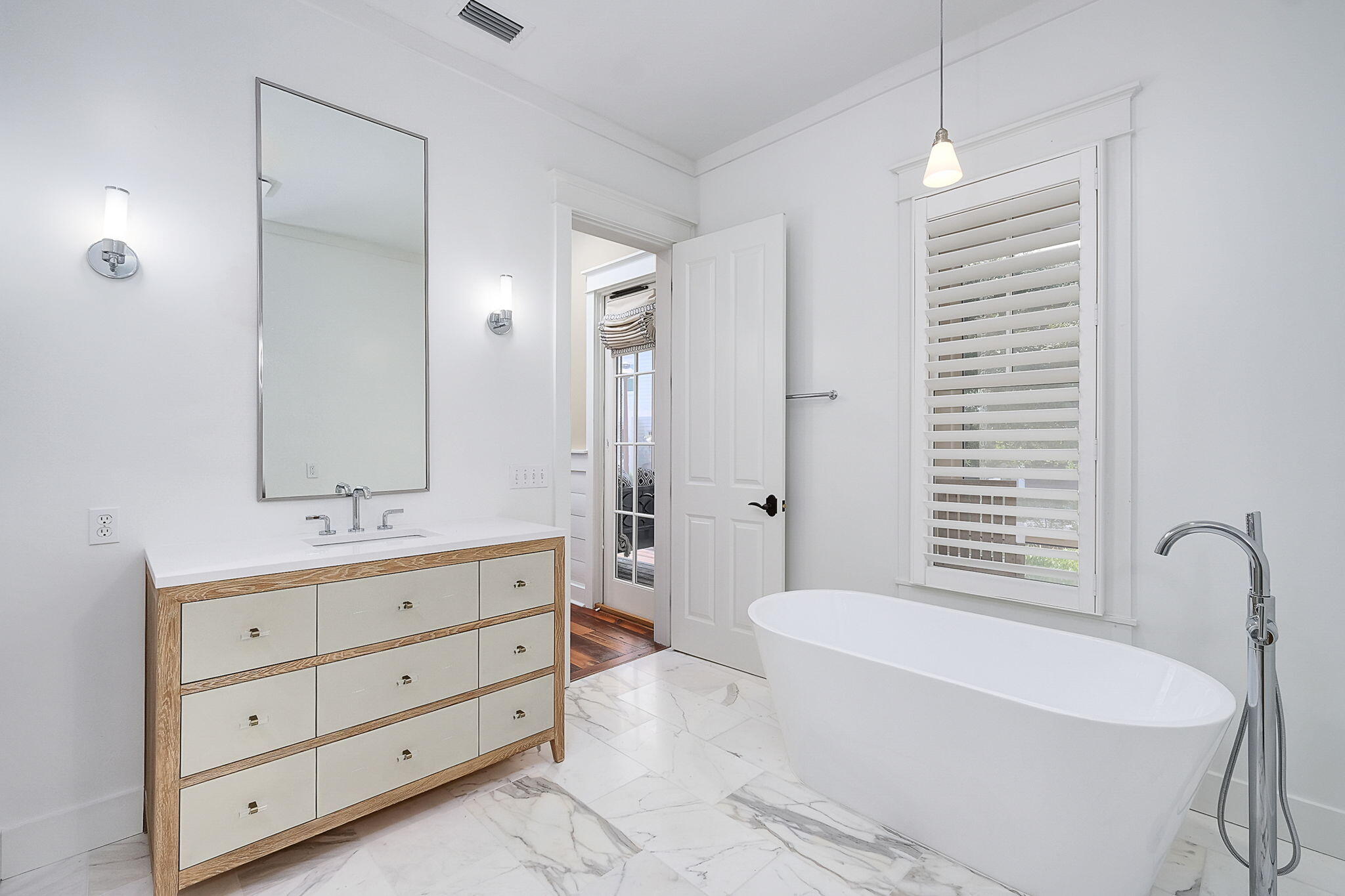 177 Tidal Bridge Way