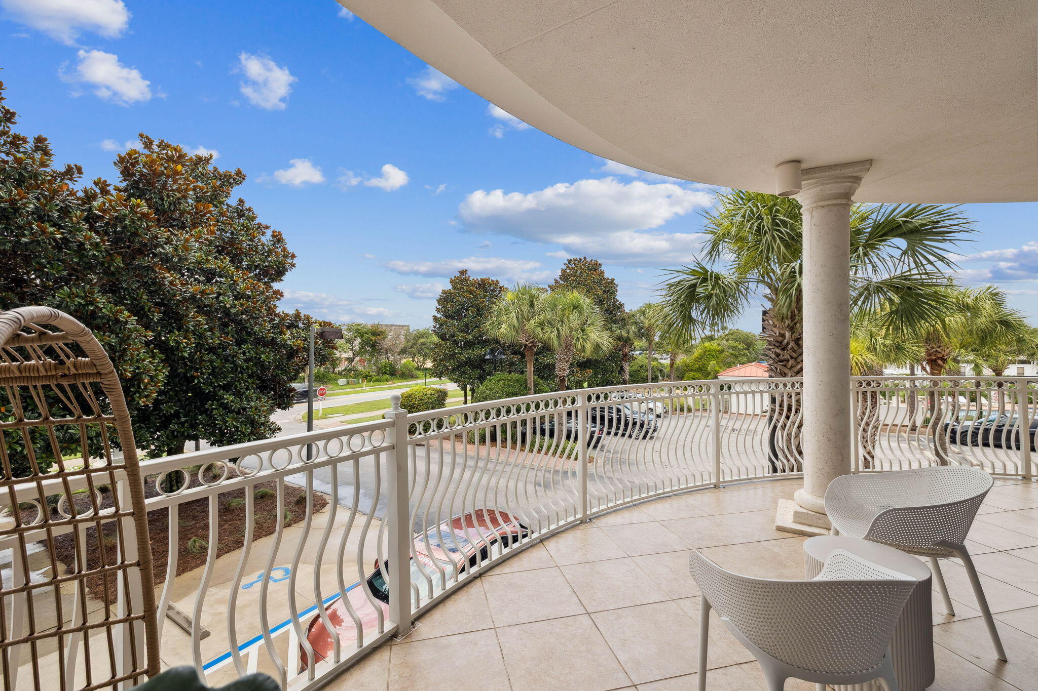 9961 E County Hwy 30A, 207