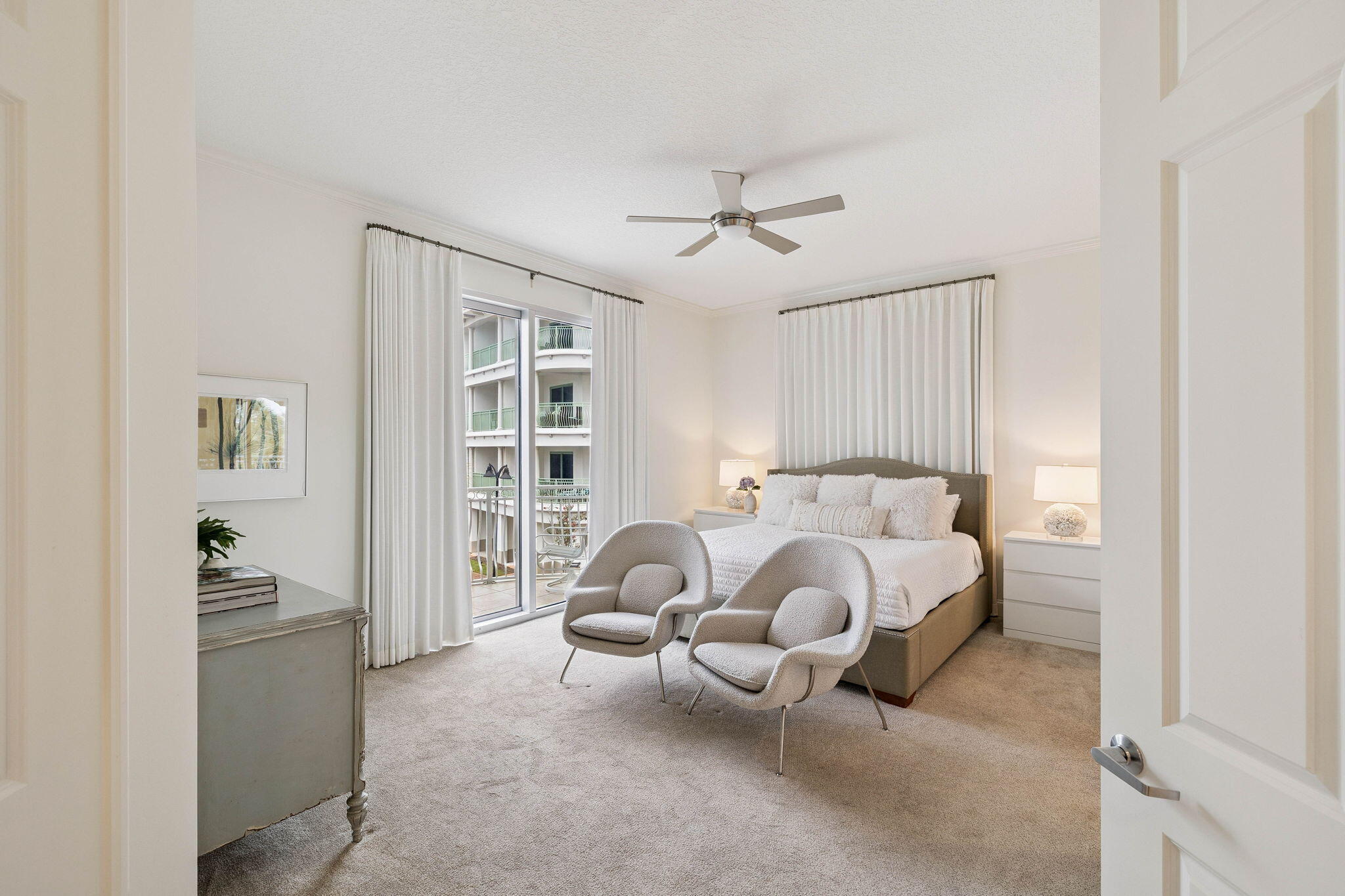 9961 E County Hwy 30A, 207