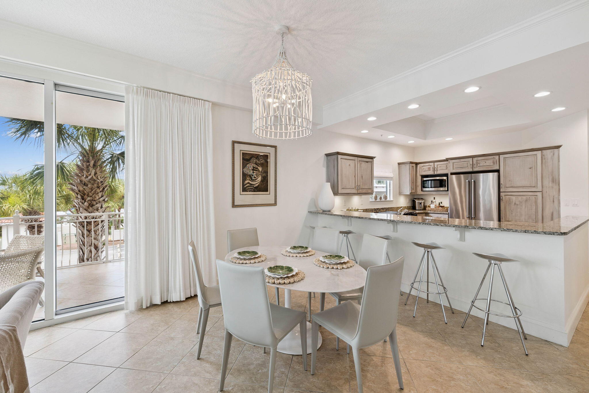 9961 E County Hwy 30A, 207