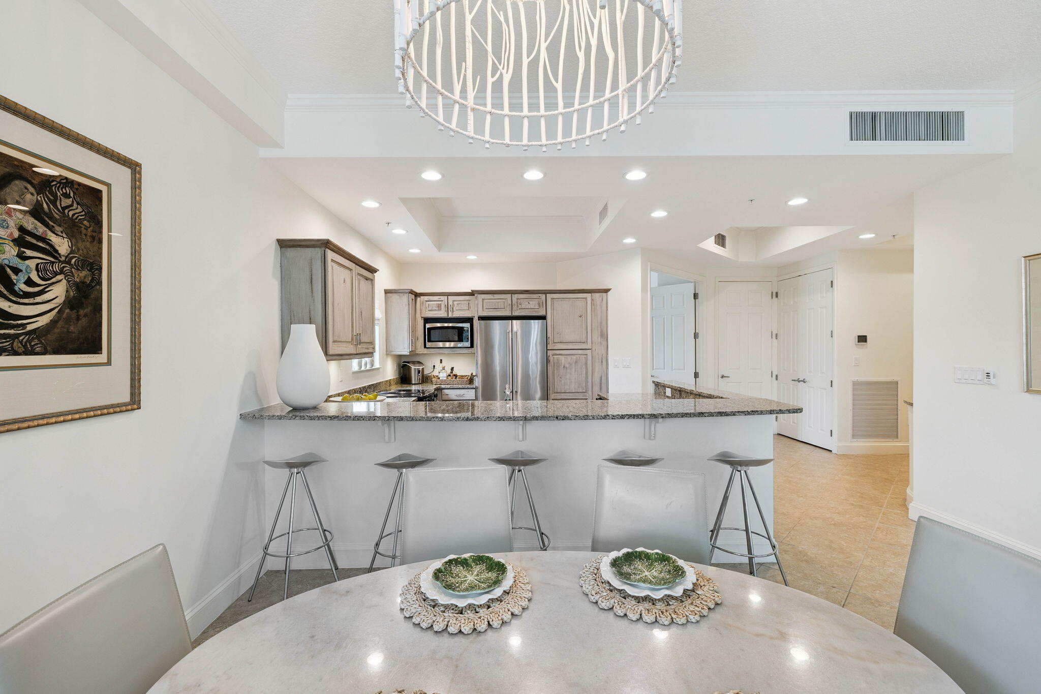 9961 E County Hwy 30A, 207