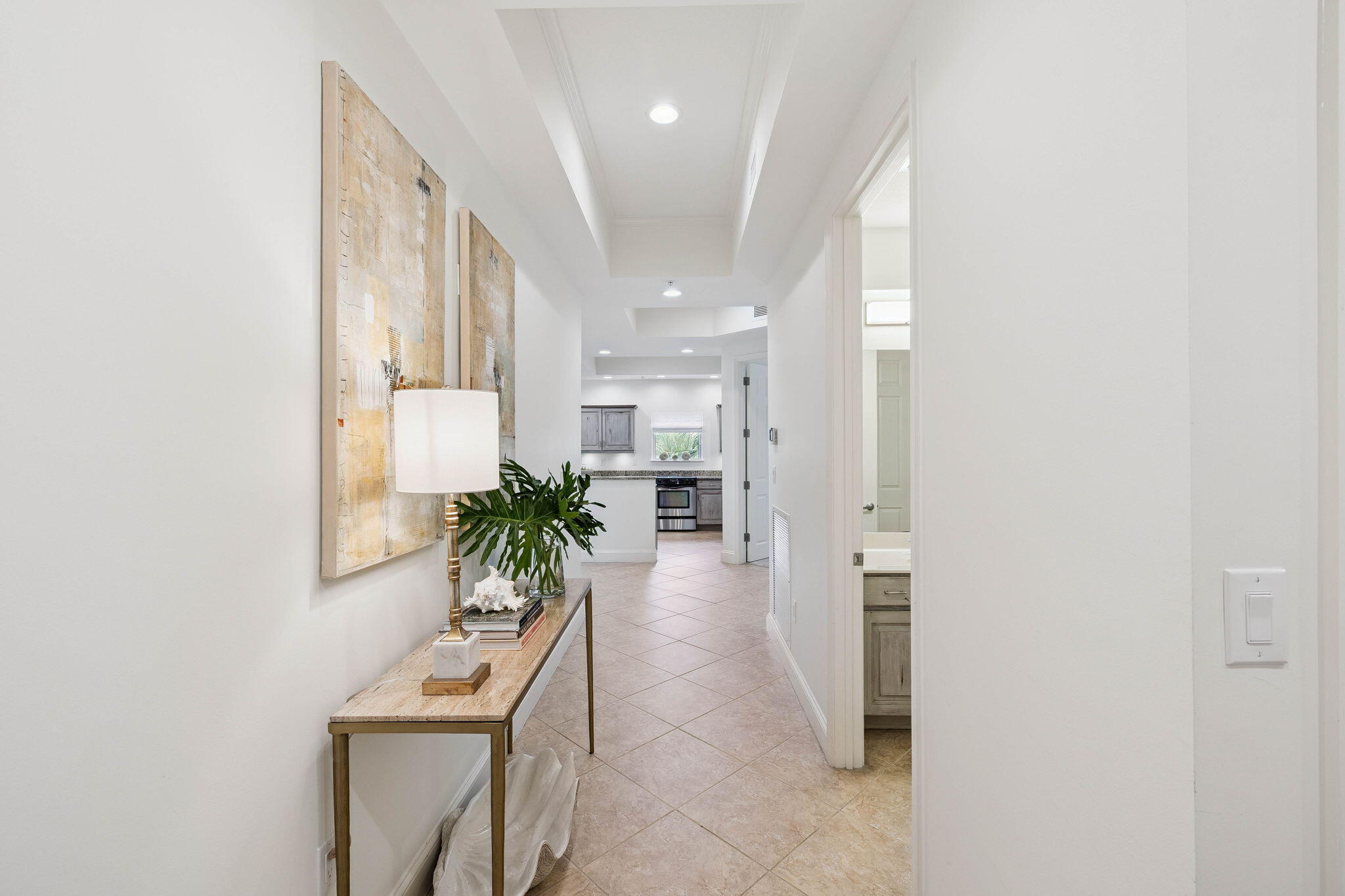 9961 E County Hwy 30A, 207