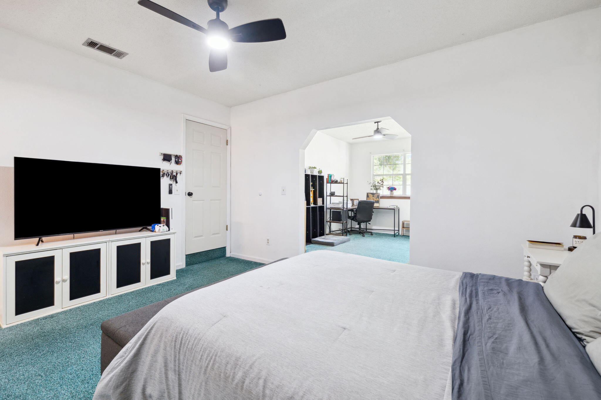 1517 Kruse Drive Drive