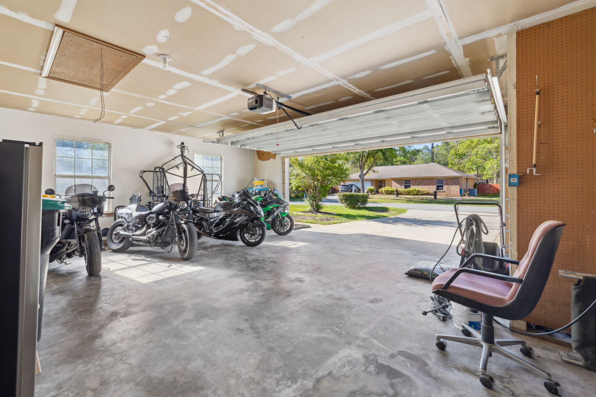 1517 Kruse Drive Drive