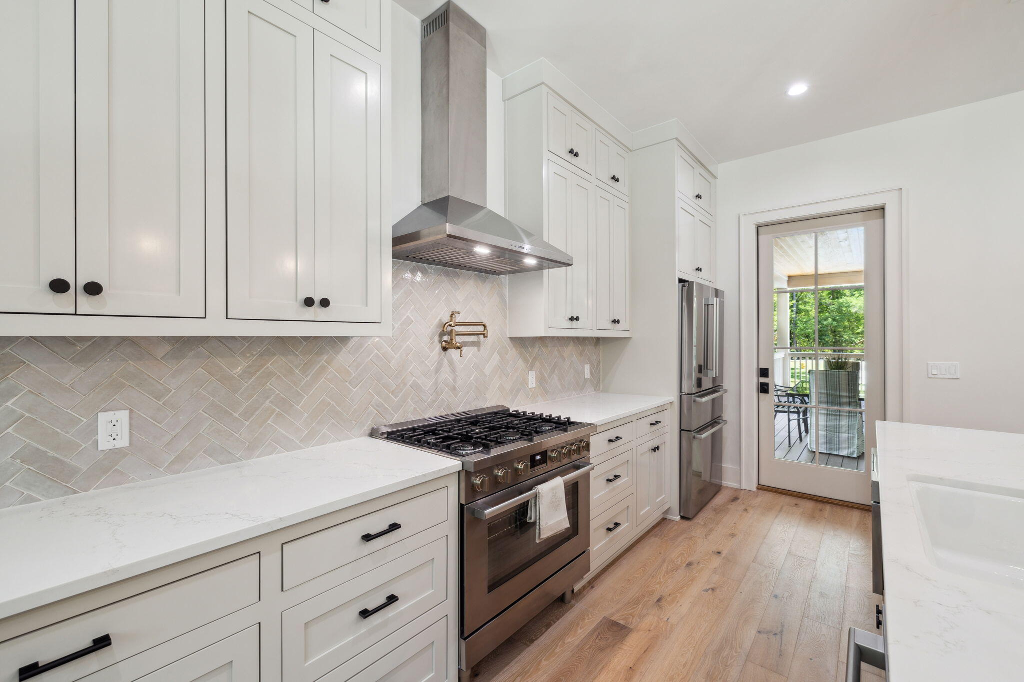 35 E Headwater Trail